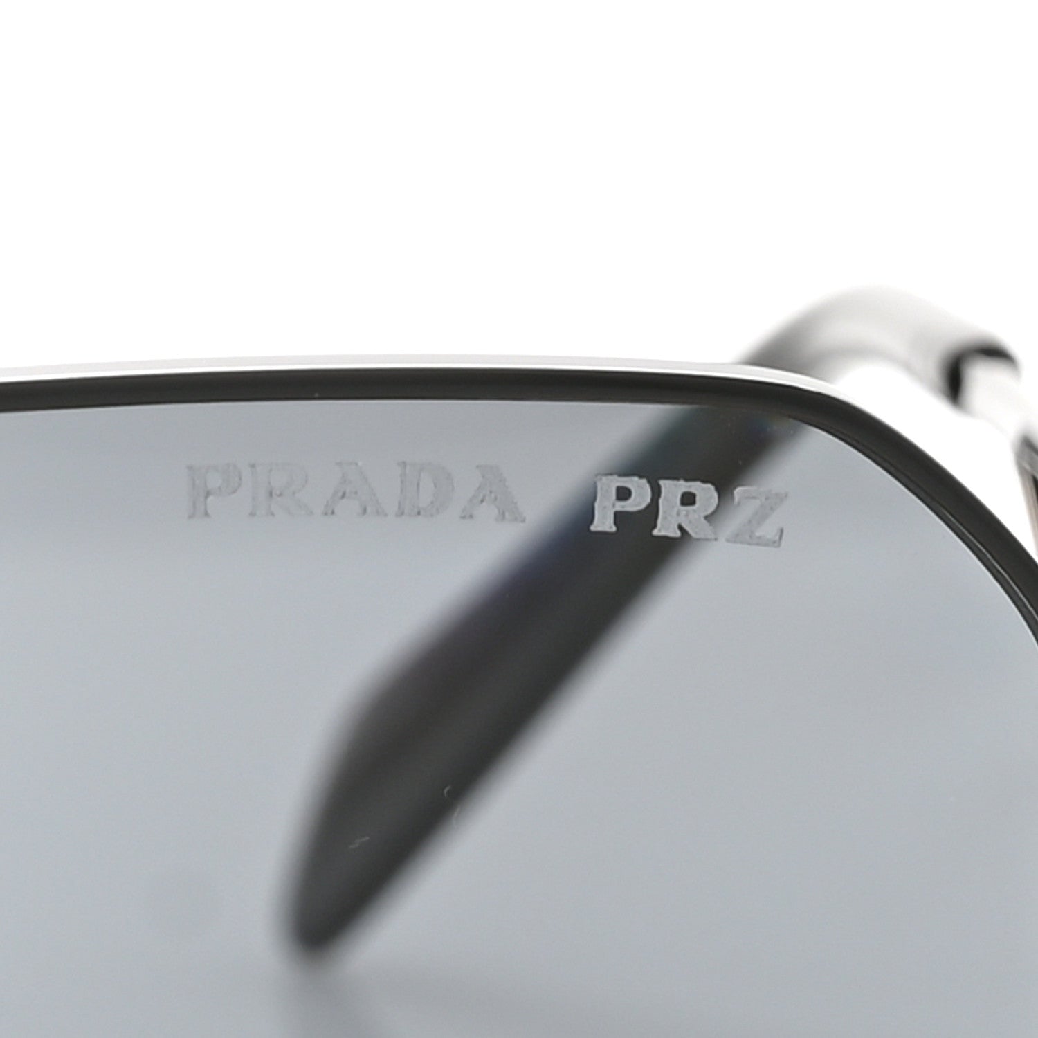 Metal Symbole Triangle Logo Sunglasses SPR A51 Black