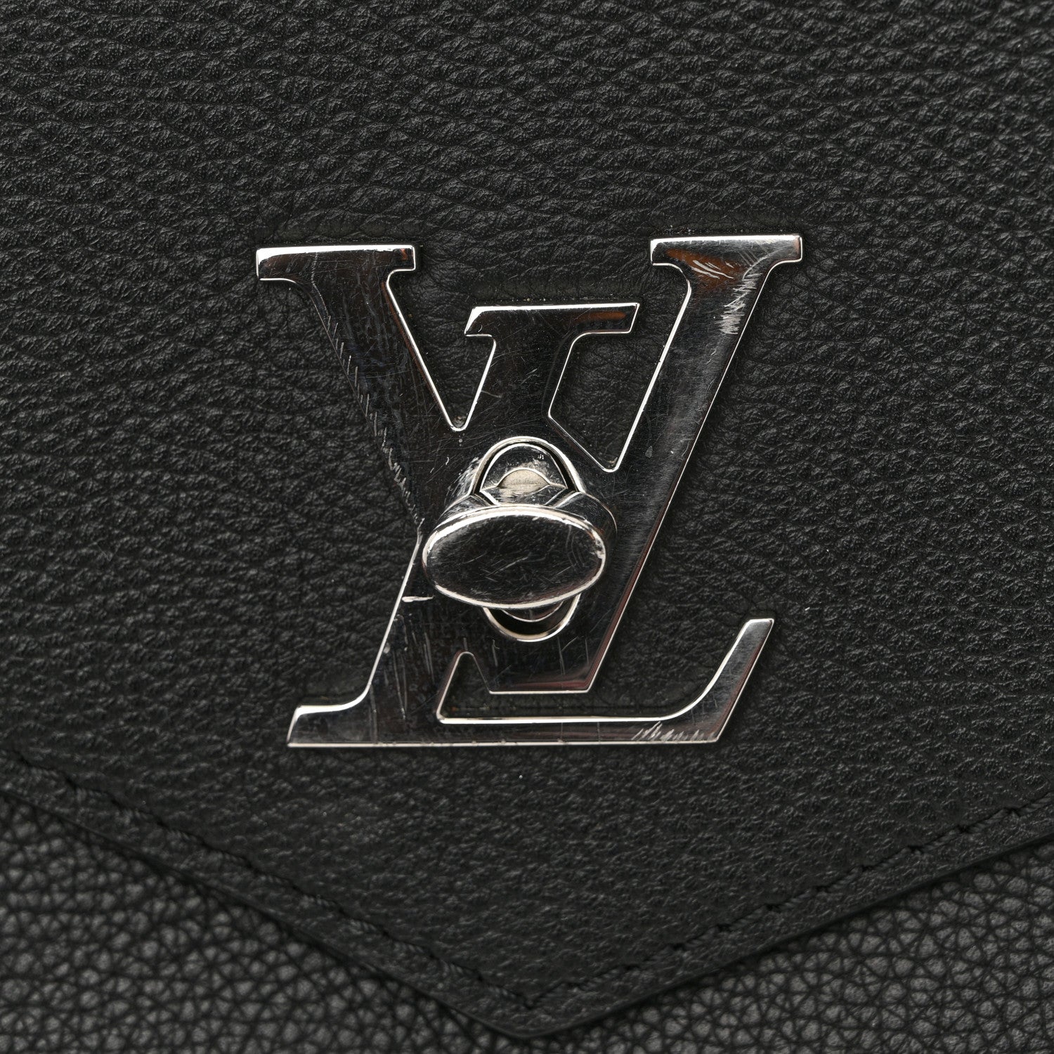 Soft Calfskin Mylockme Chain Bag BB Black
