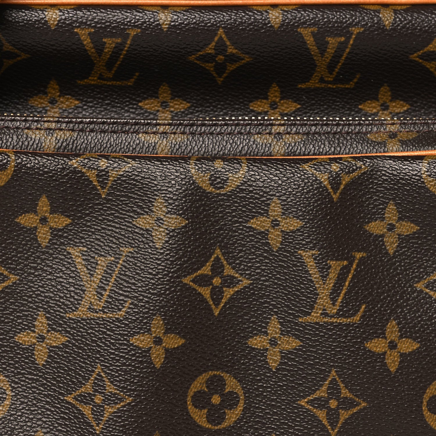 Monogram Nil 28