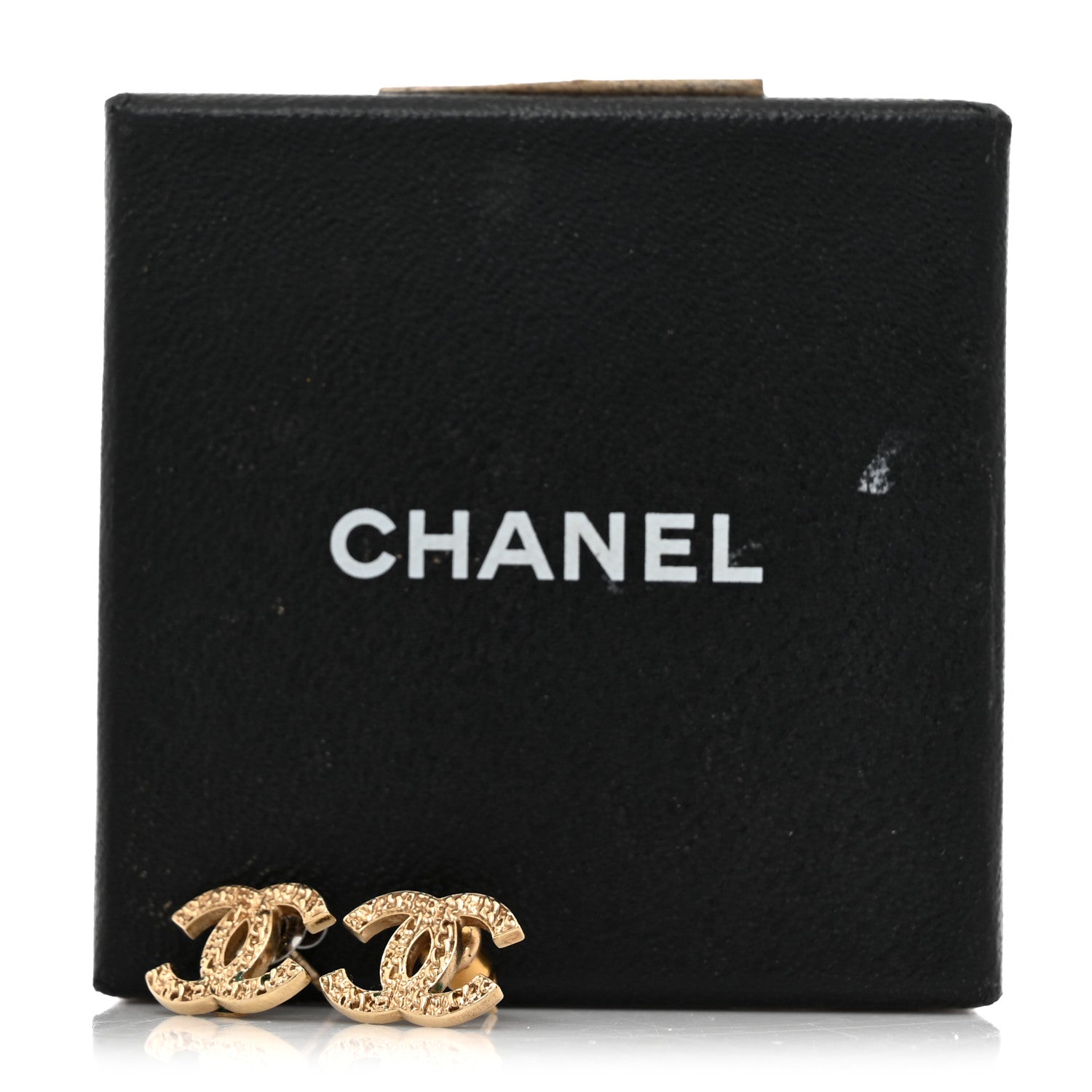 Metal Textured CC Earrings Gold
