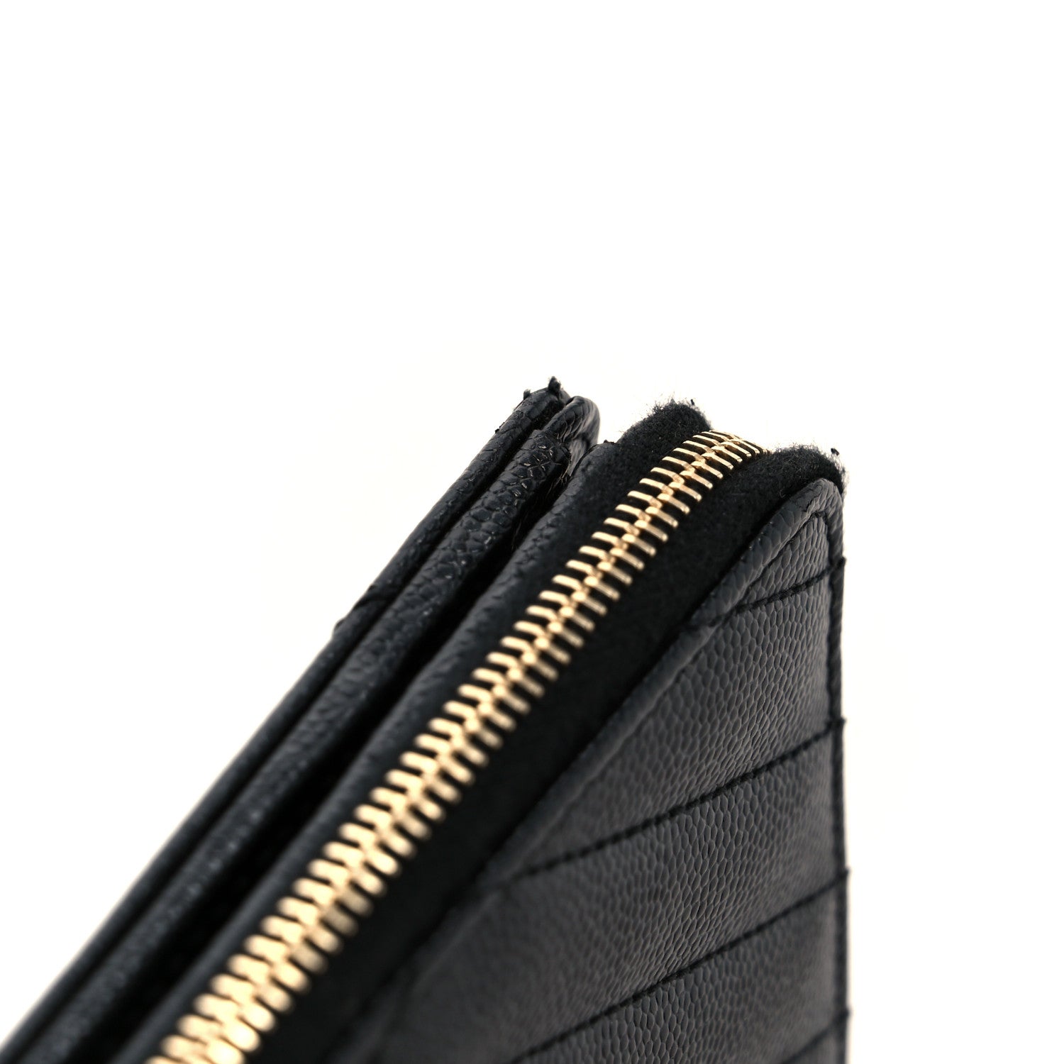 Grain De Poudre Matelasse Chevron Monogram Compact Zip Around Wallet Black
