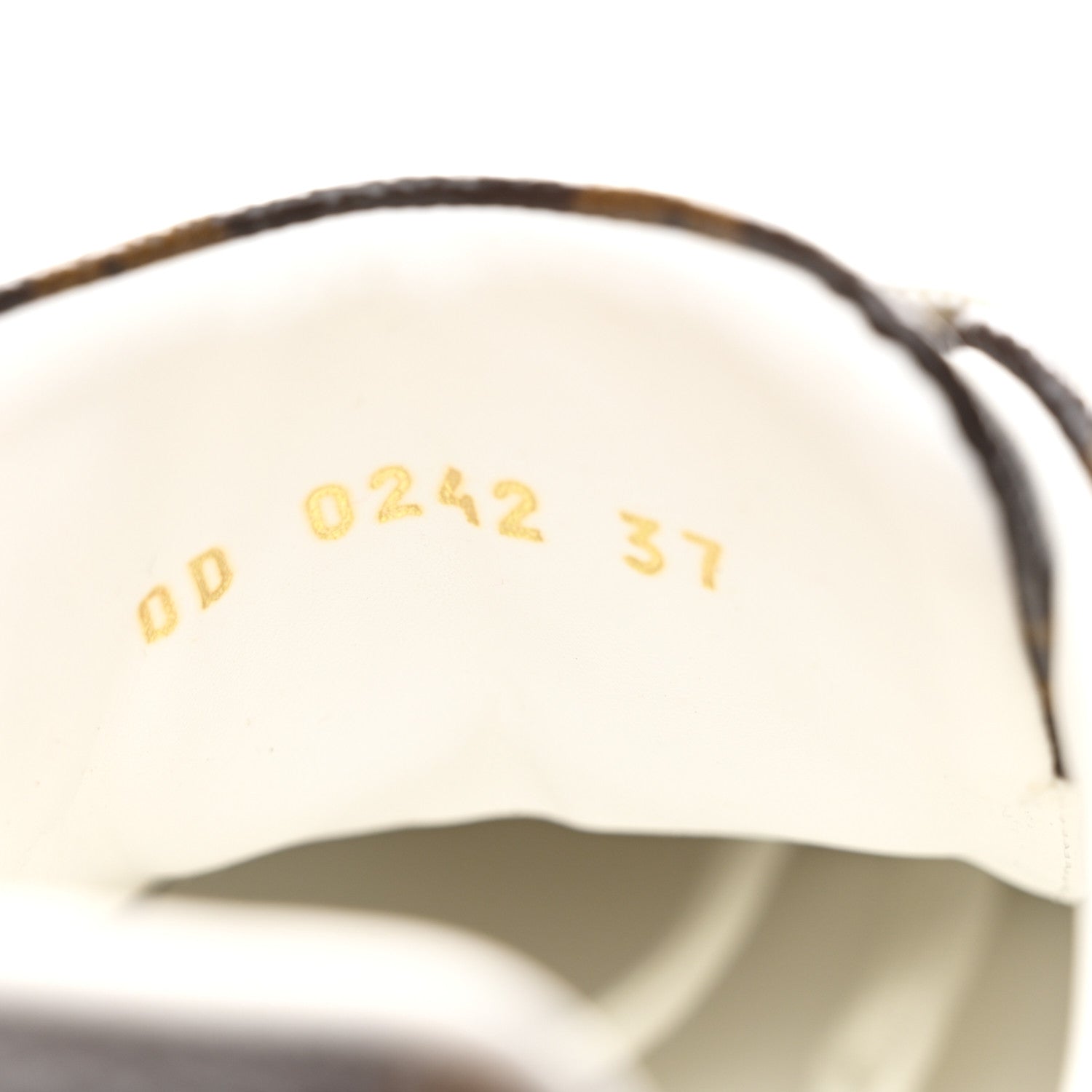 LV X YK Monogram Pumpkin Time Out Sneakers 37