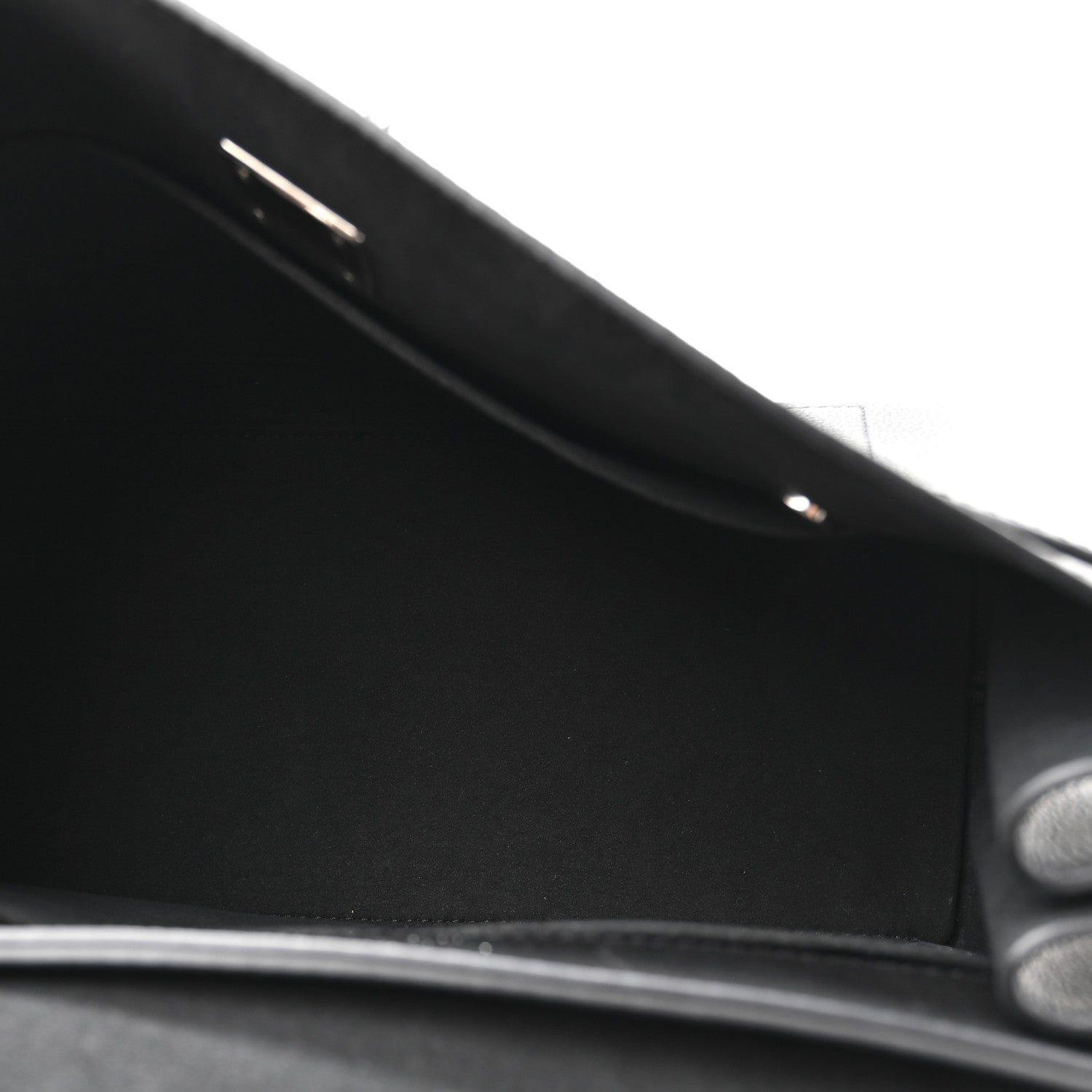 Soft Calfskin Lockme Ever MM Black