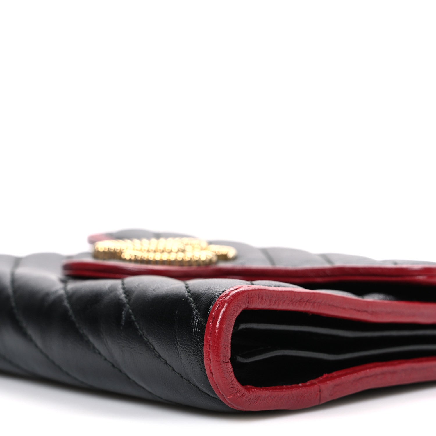 Vintage Effect Calfskin Matelasse Diagonal Torchon GG Marmont Chain Wallet Black Romantic Cherry