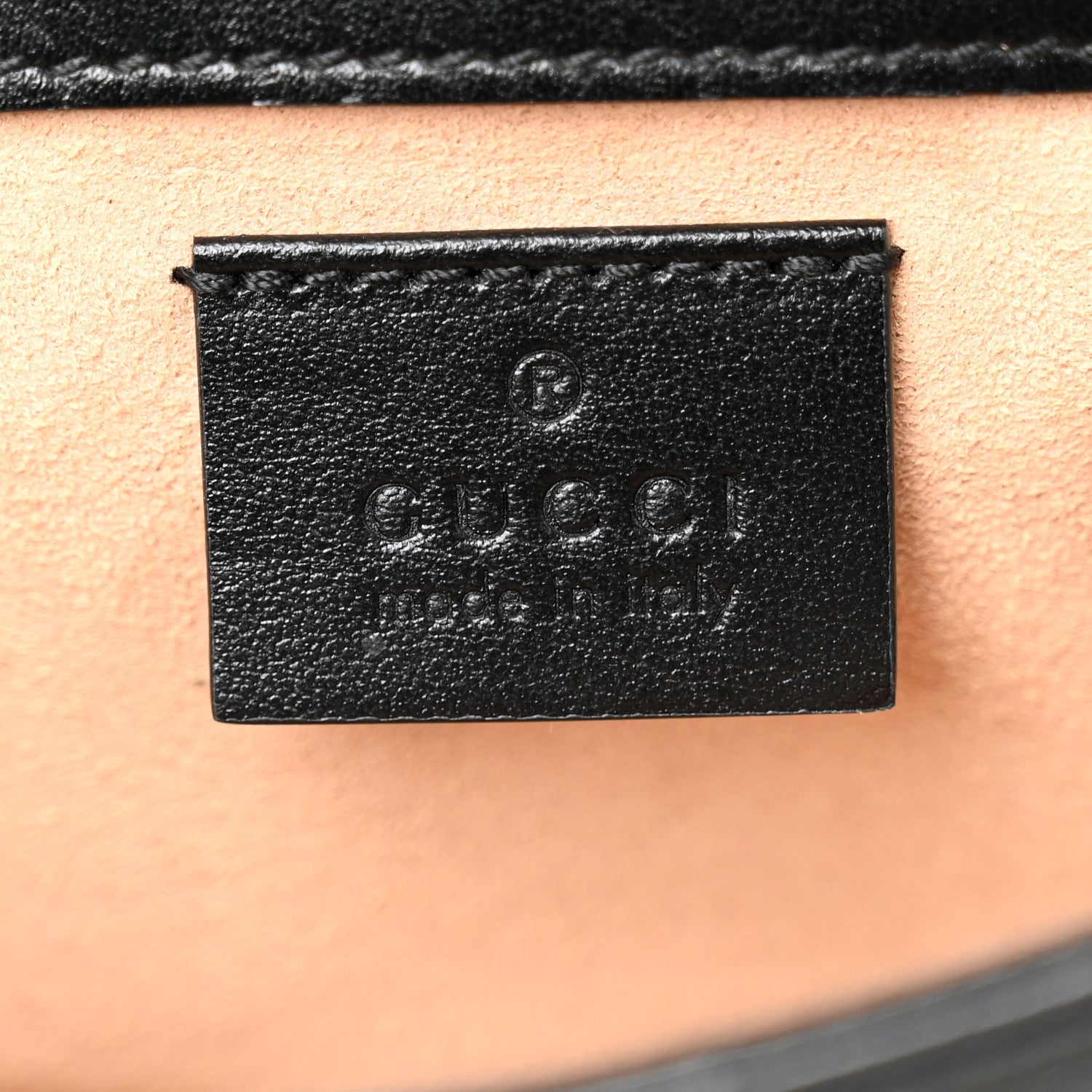 Calfskin Matelasse Aria Super Mini GG Marmont Shoulder Bag Black