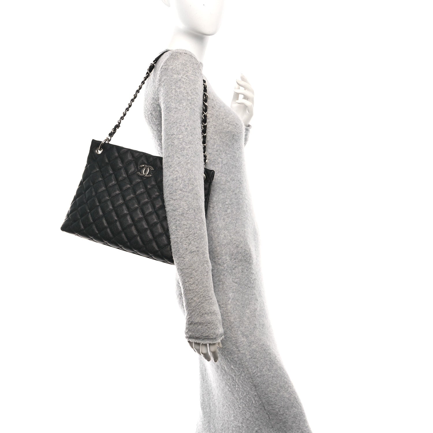 Caviar Quilted Easy Zip Tote Black