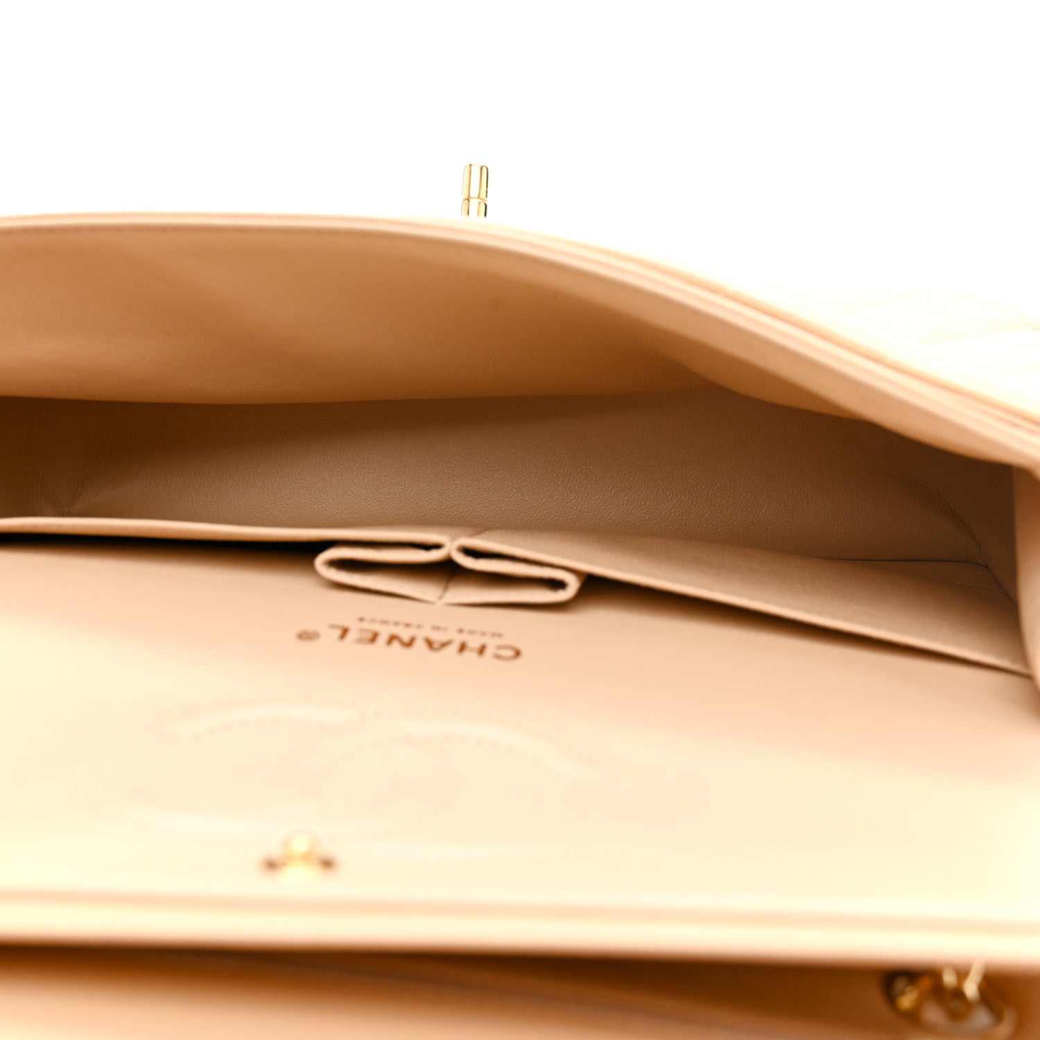 Caviar Quilted Medium Double Flap Beige