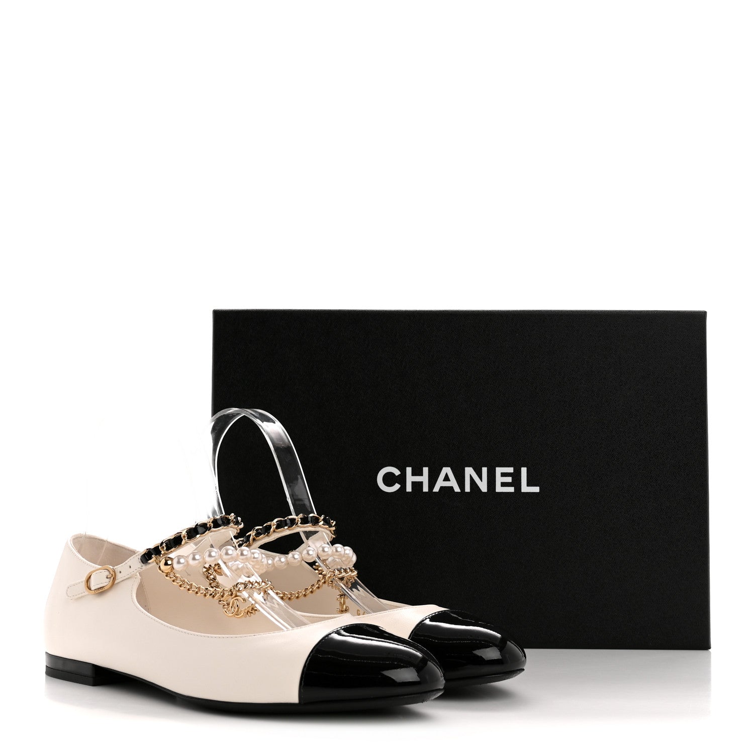 Shiny Lambskin Pearl Cap Toe Ankle Chain Ballerina Flats 38 White Black
