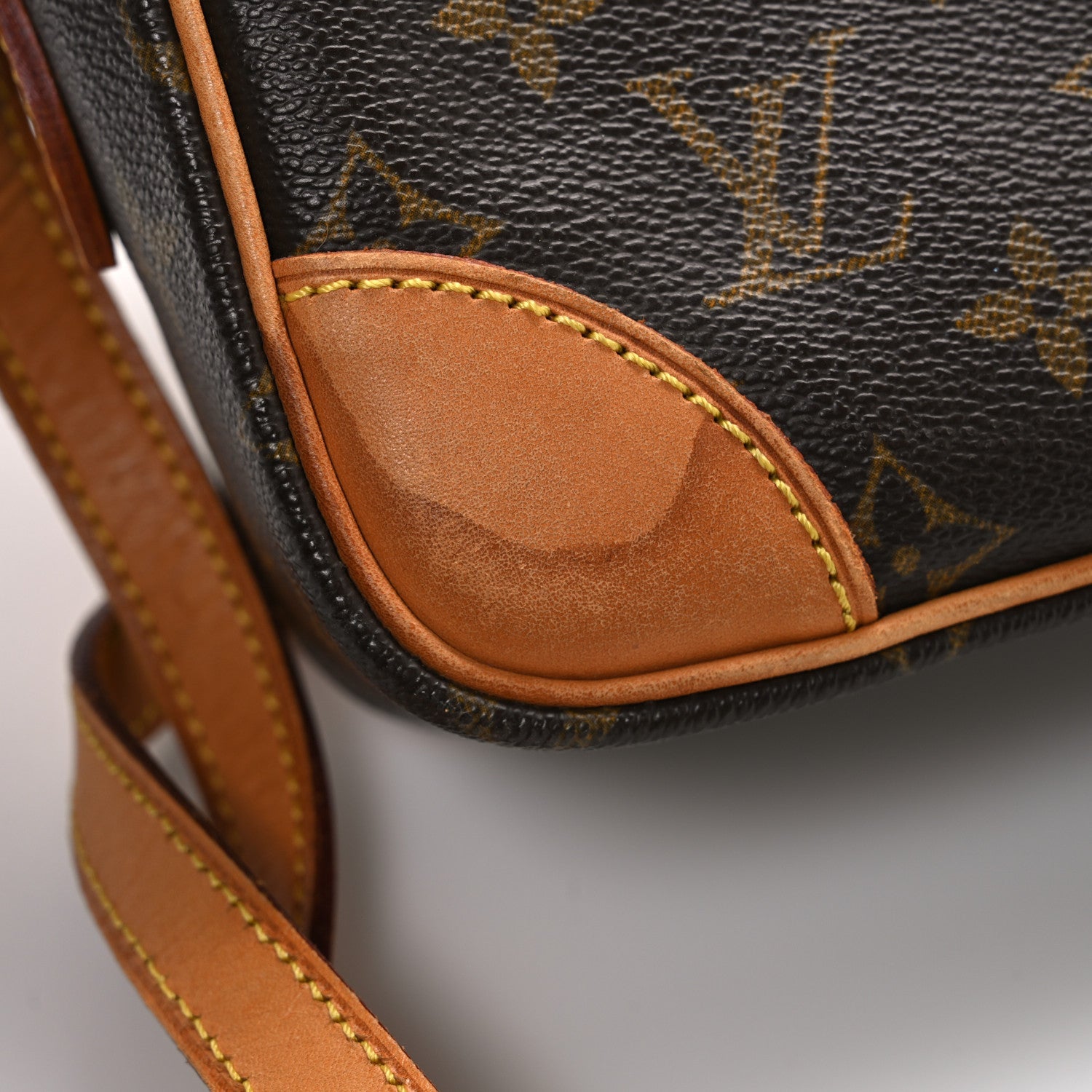 Monogram Trocadero 27