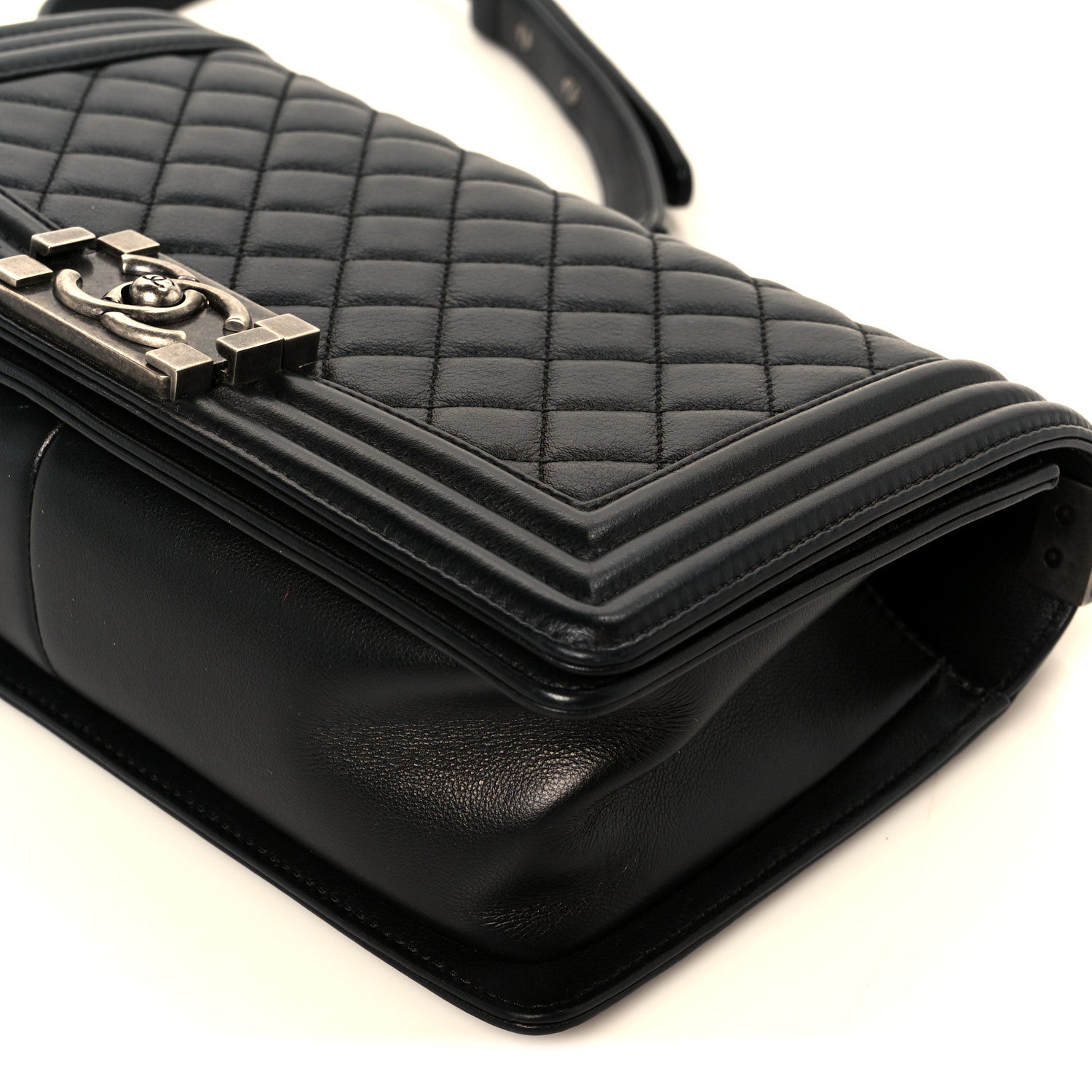 Calfskin Quilted Medium Boy Flap Black
