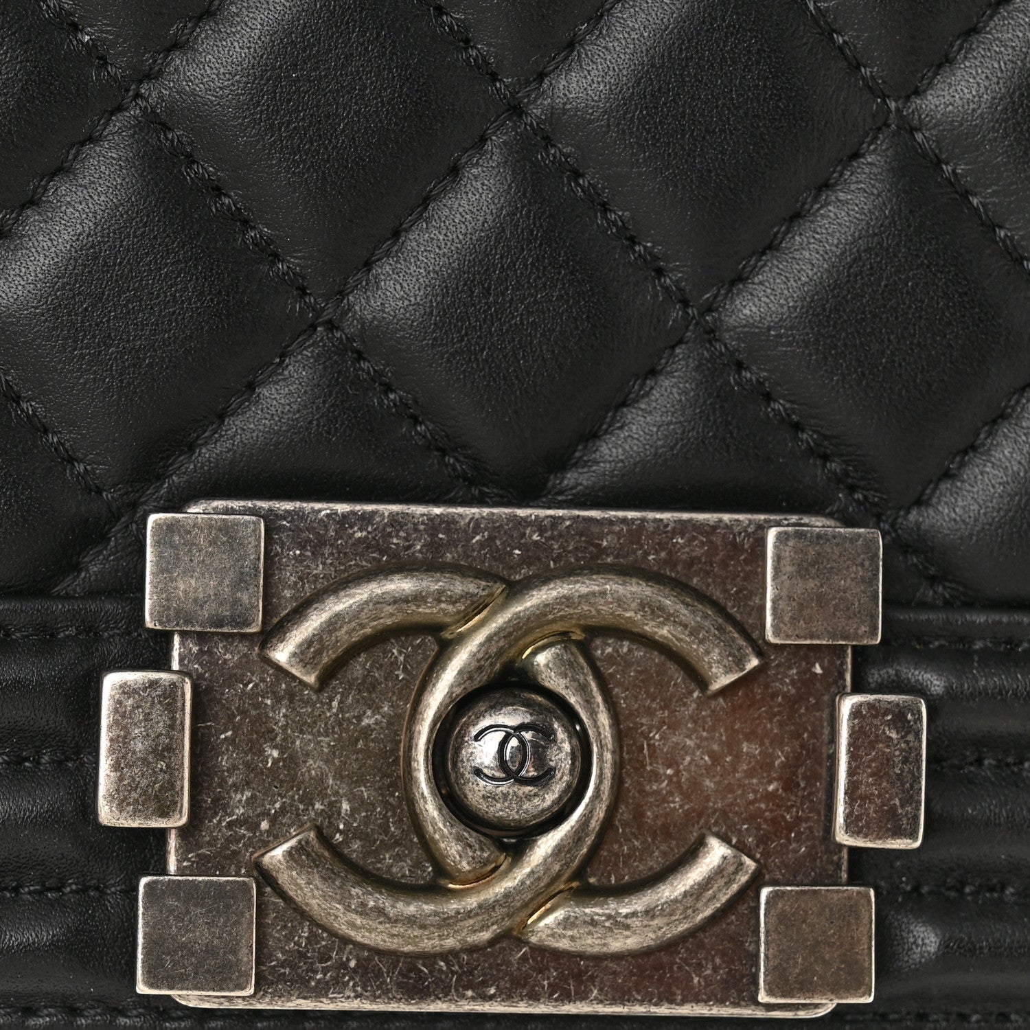 Lambskin Quilted Small Boy Flap Black