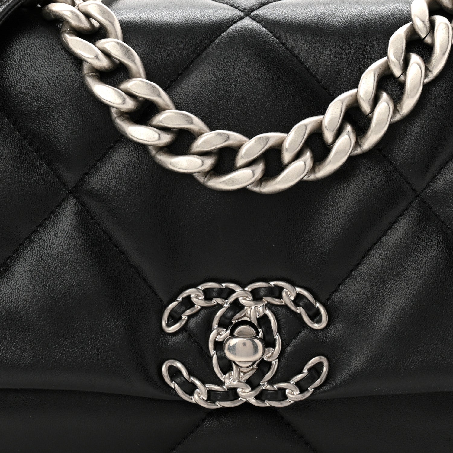Lambskin Quilted Medium Chanel 19 Flap Black