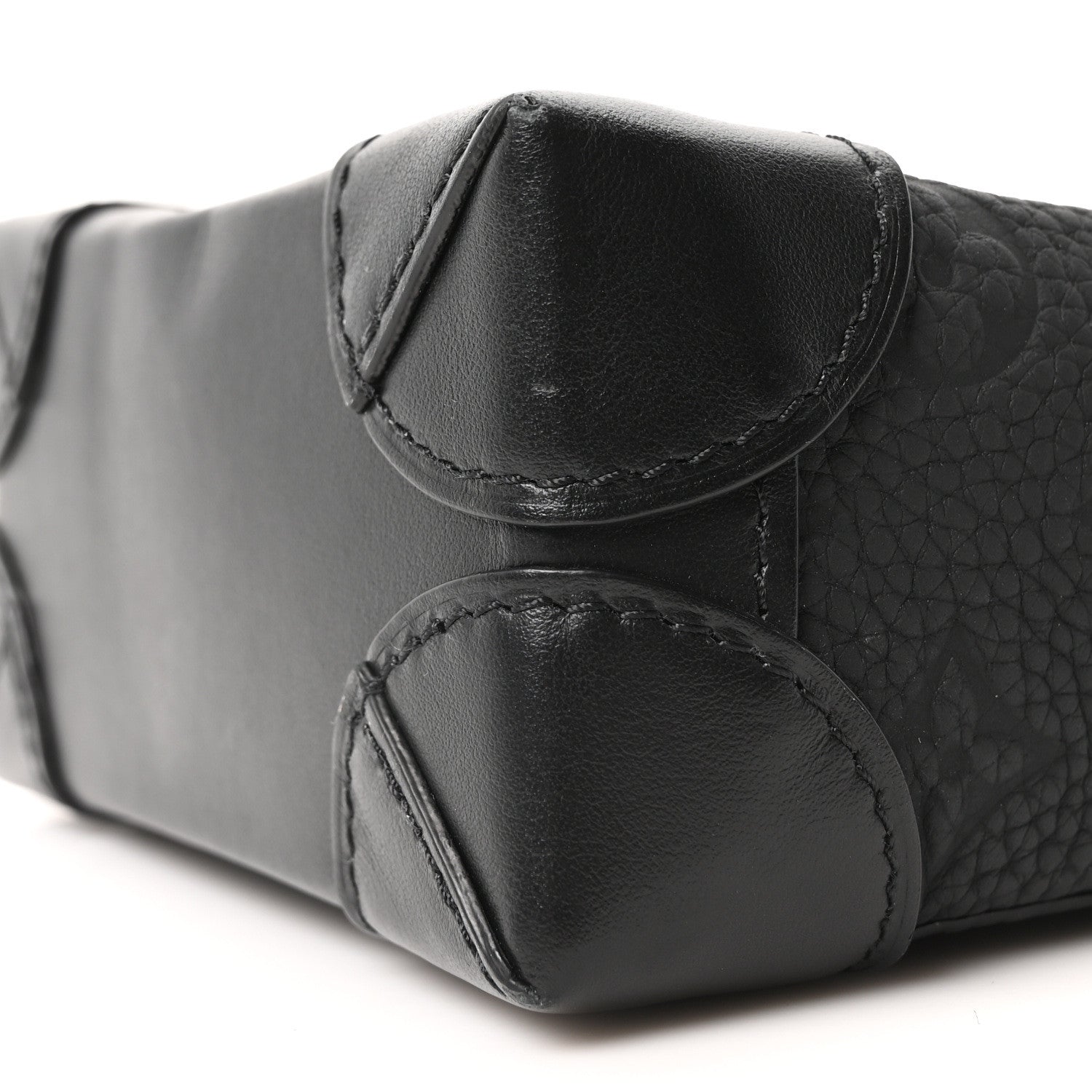 Taurillon Monogram Nano Steamer Black