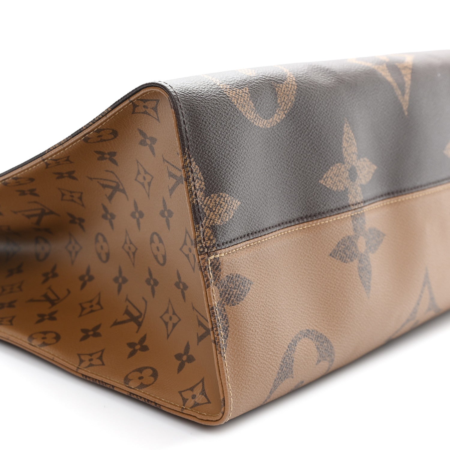 Reverse Monogram Giant Onthego GM
