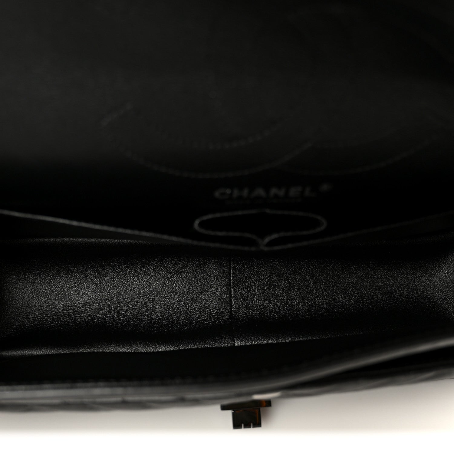 Aged Calfskin Chevron Quilted 2.55 Reissue 226 So Black