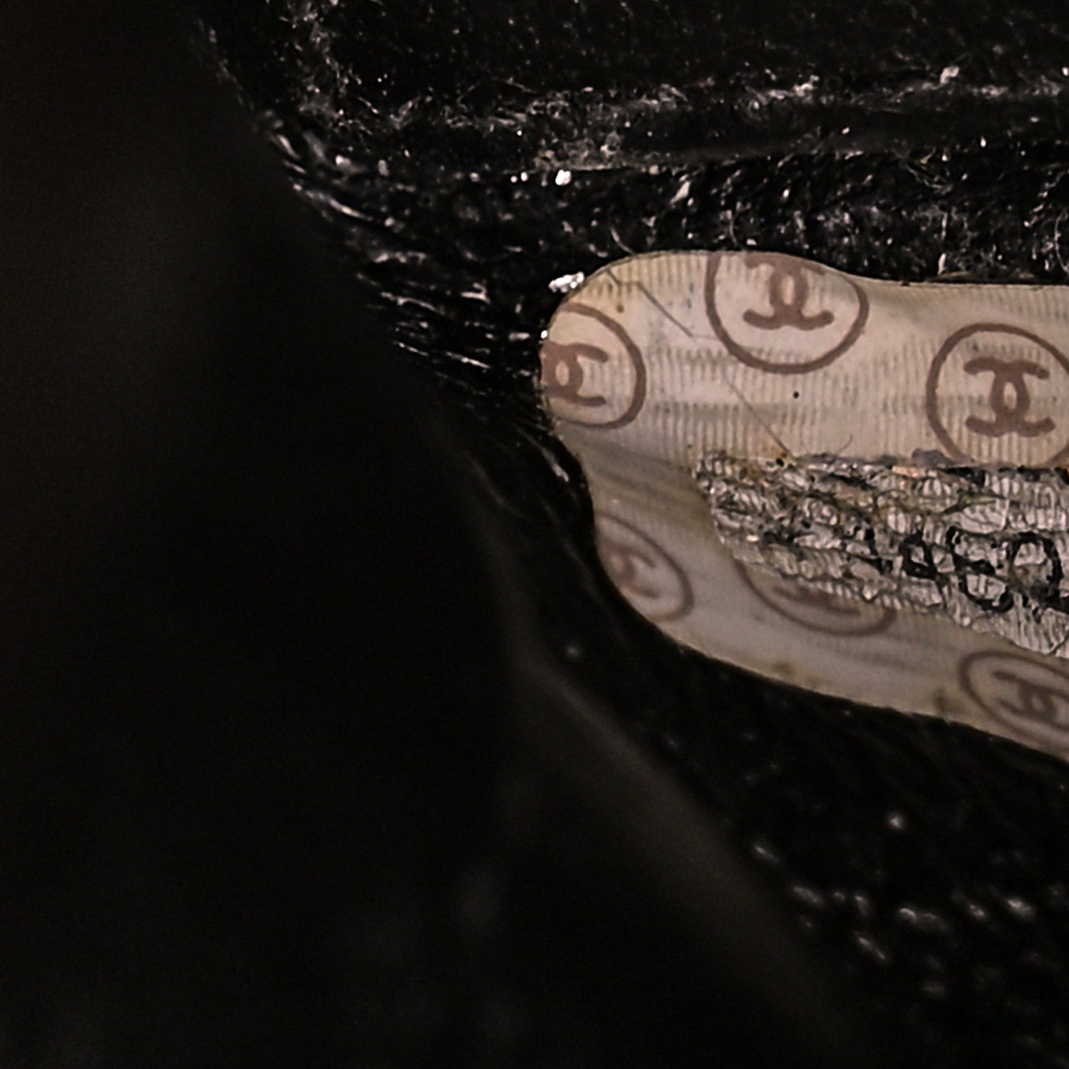 Caviar Quilted Grand Timeless Tote GTT Black