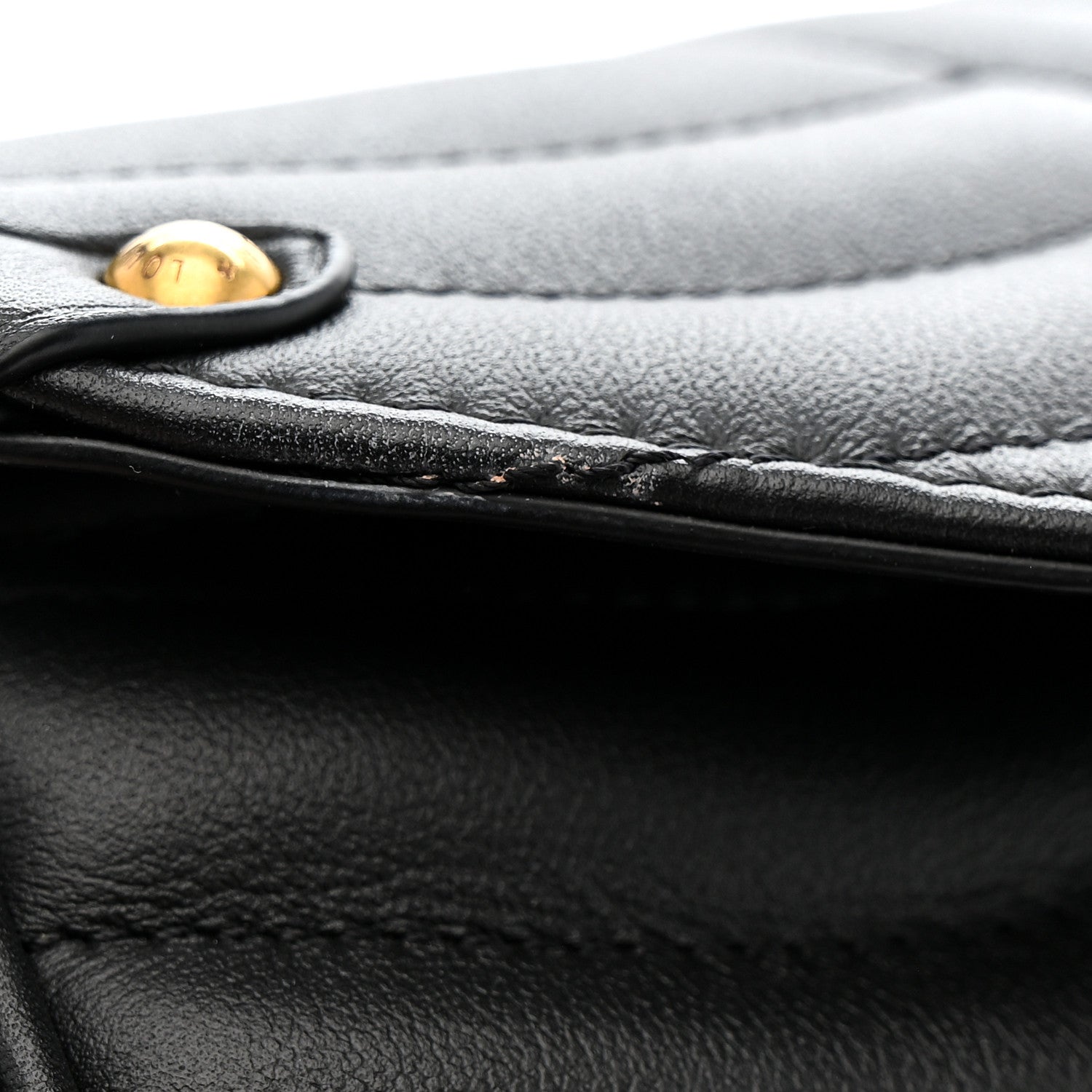 Calfskin New Wave Chain MM Black