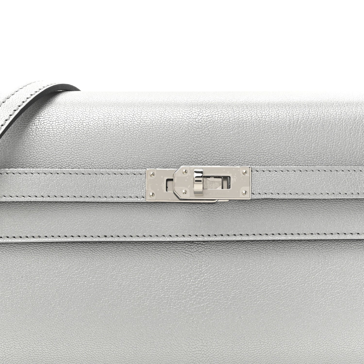 Metallic Chevre Chamkilight Kelly Wallet To Go Argent