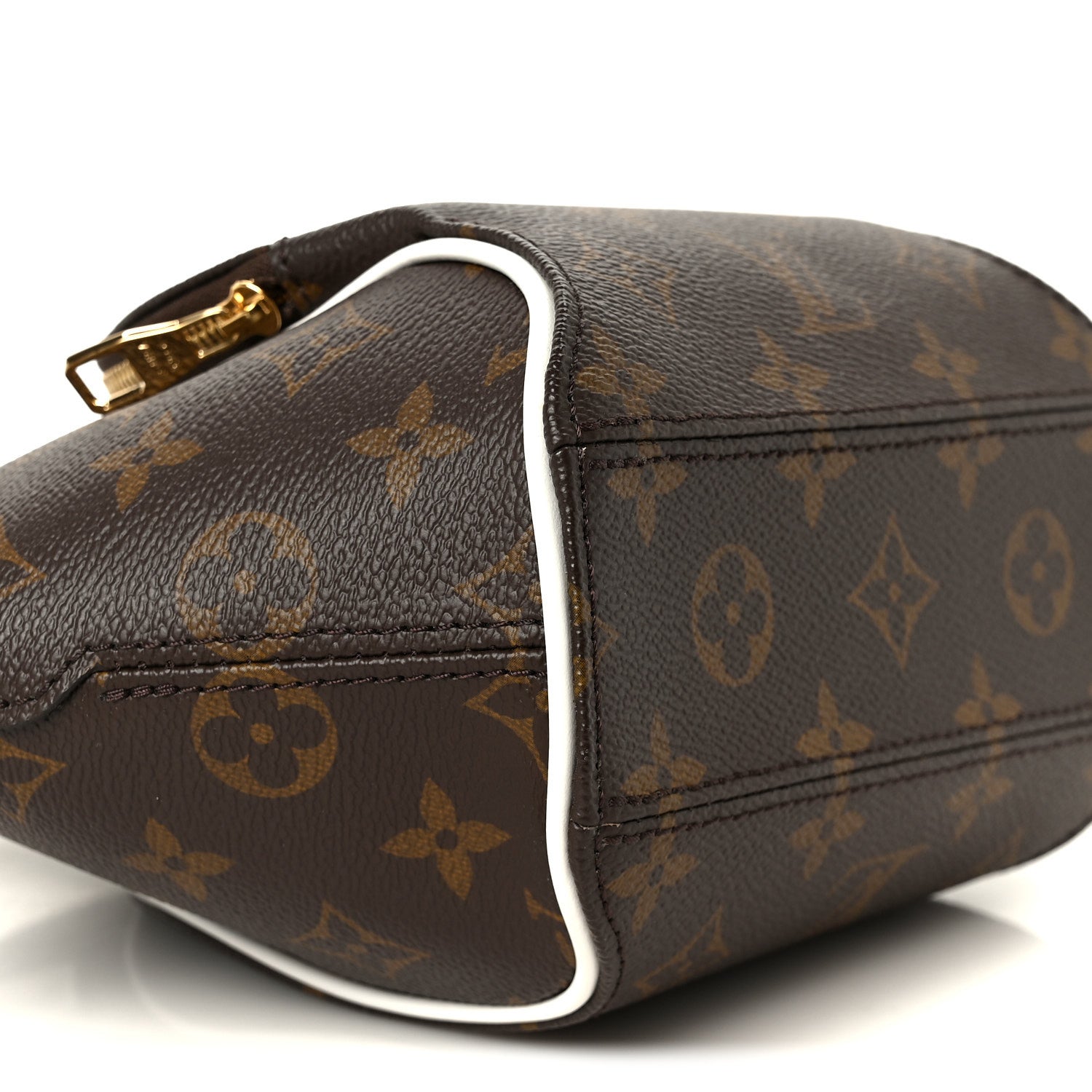 Monogram LV Match Ellipse BB White