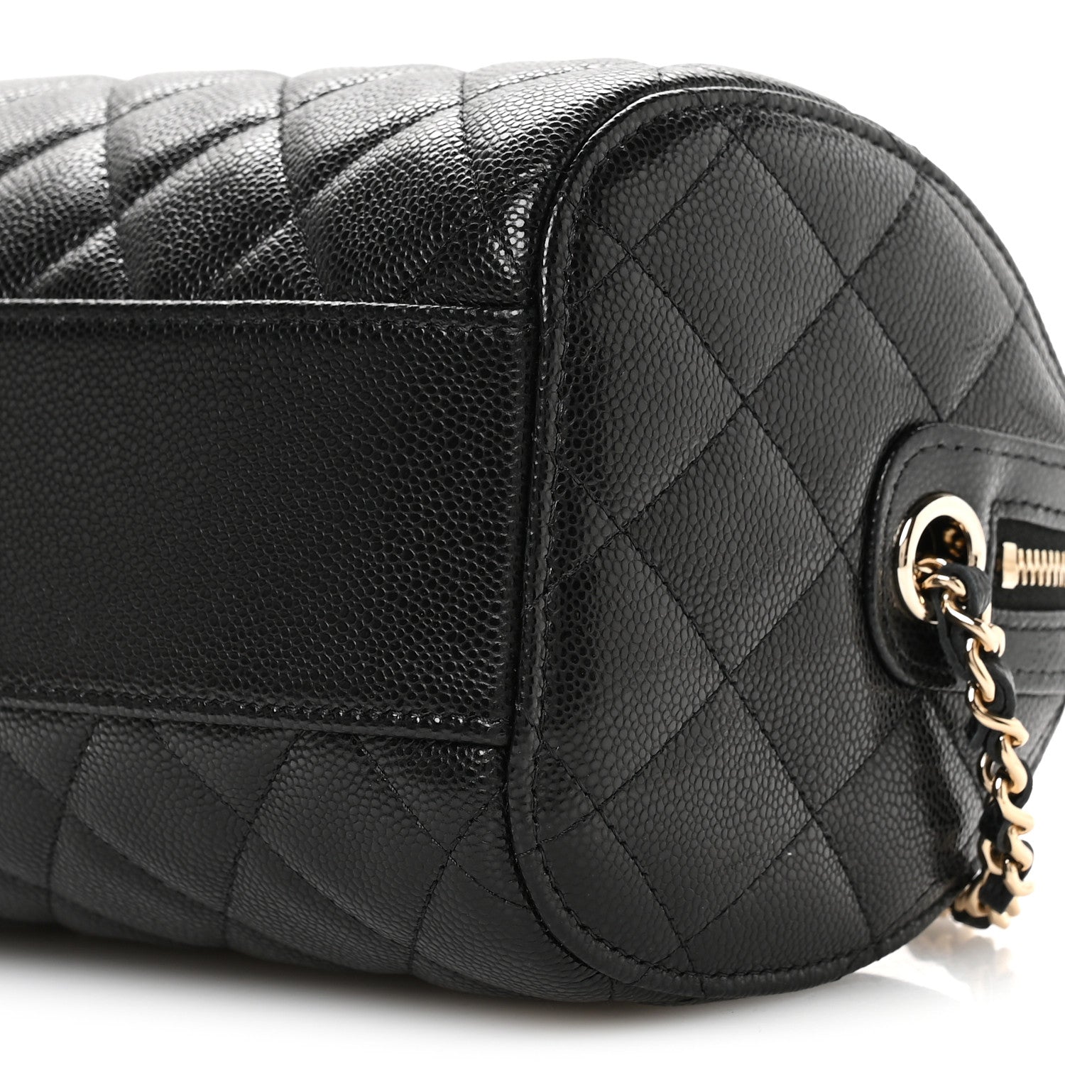 Caviar Quilted Barrel Clutch With Chain Black