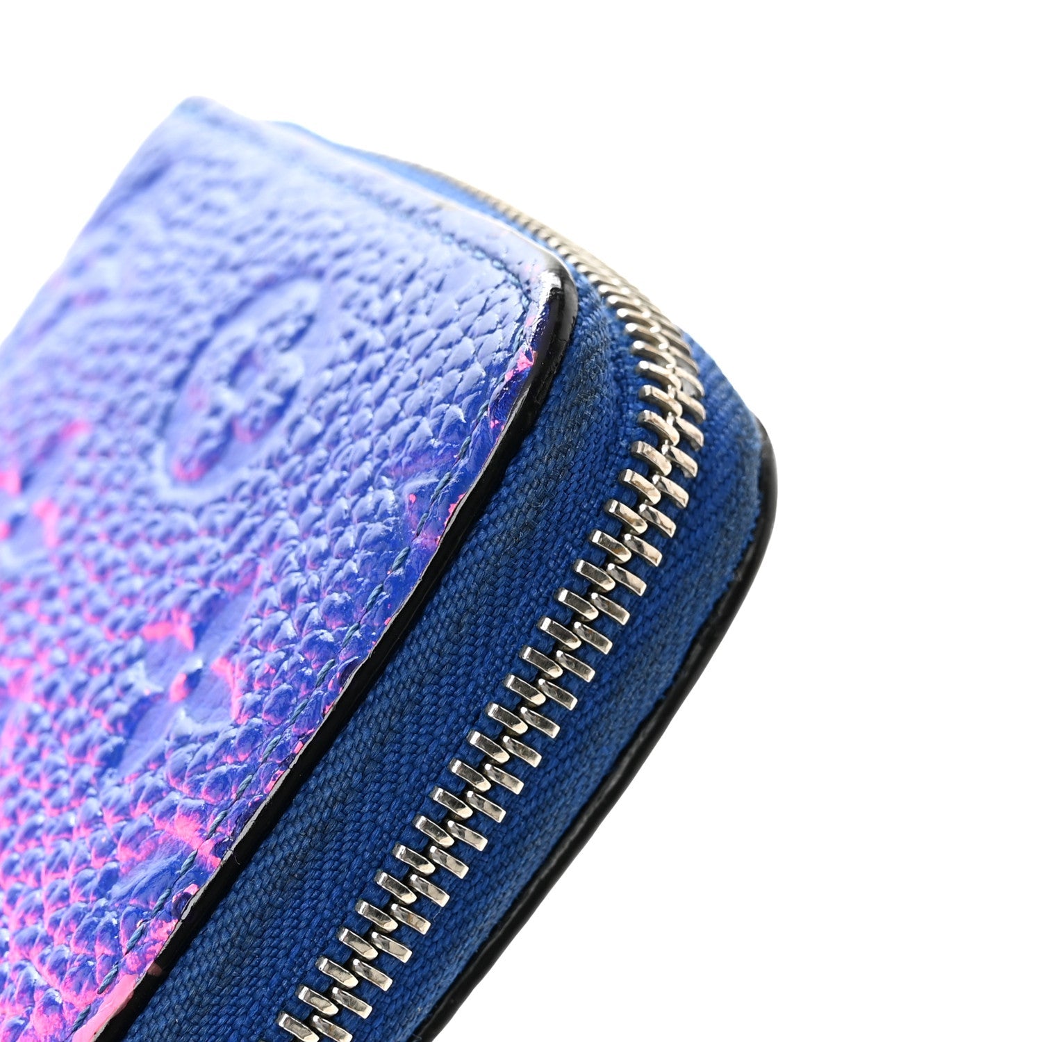 Taurillon Illusion Zippy Vertical Wallet Bleu Rose