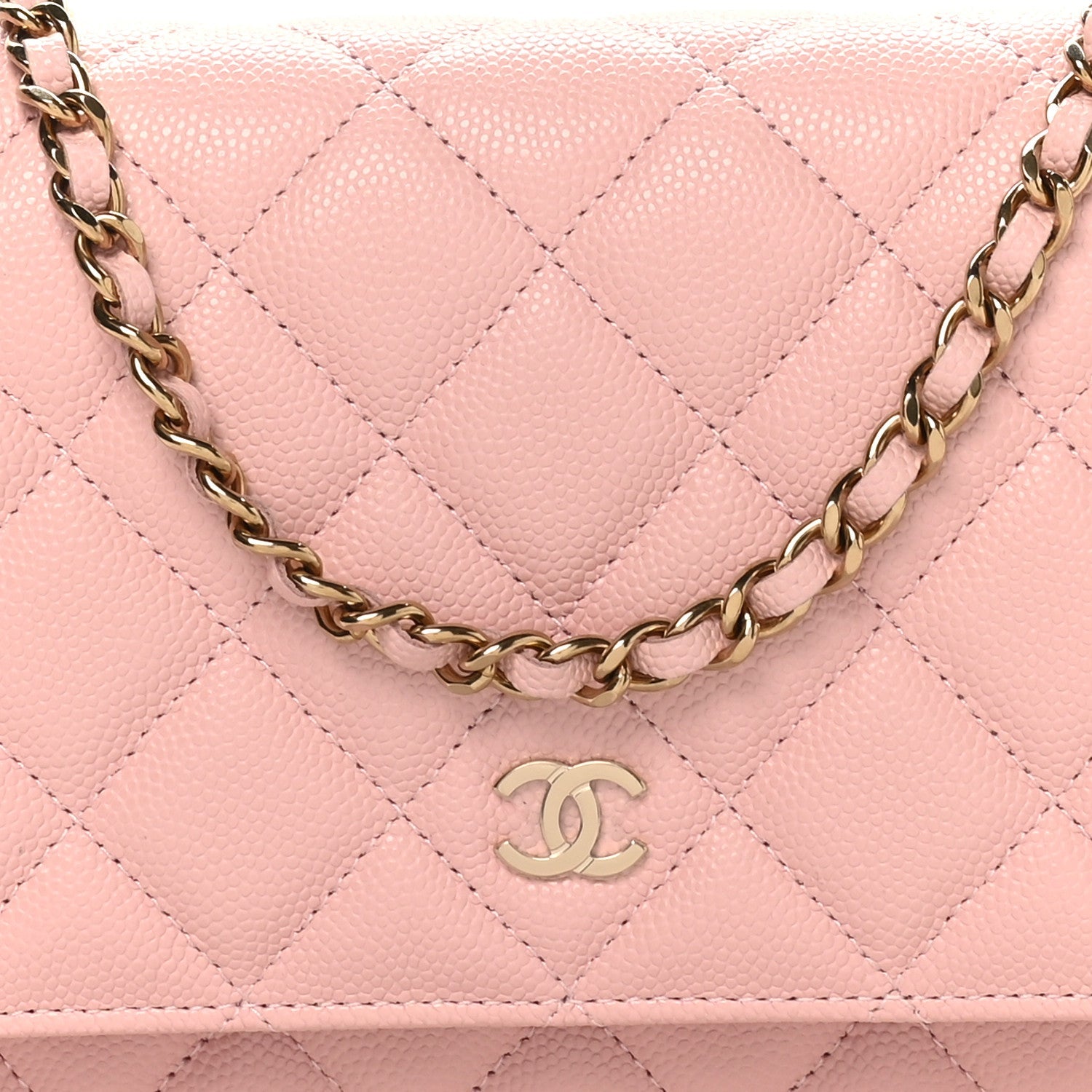 Caviar Quilted Wallet on Chain WOC Light Pink