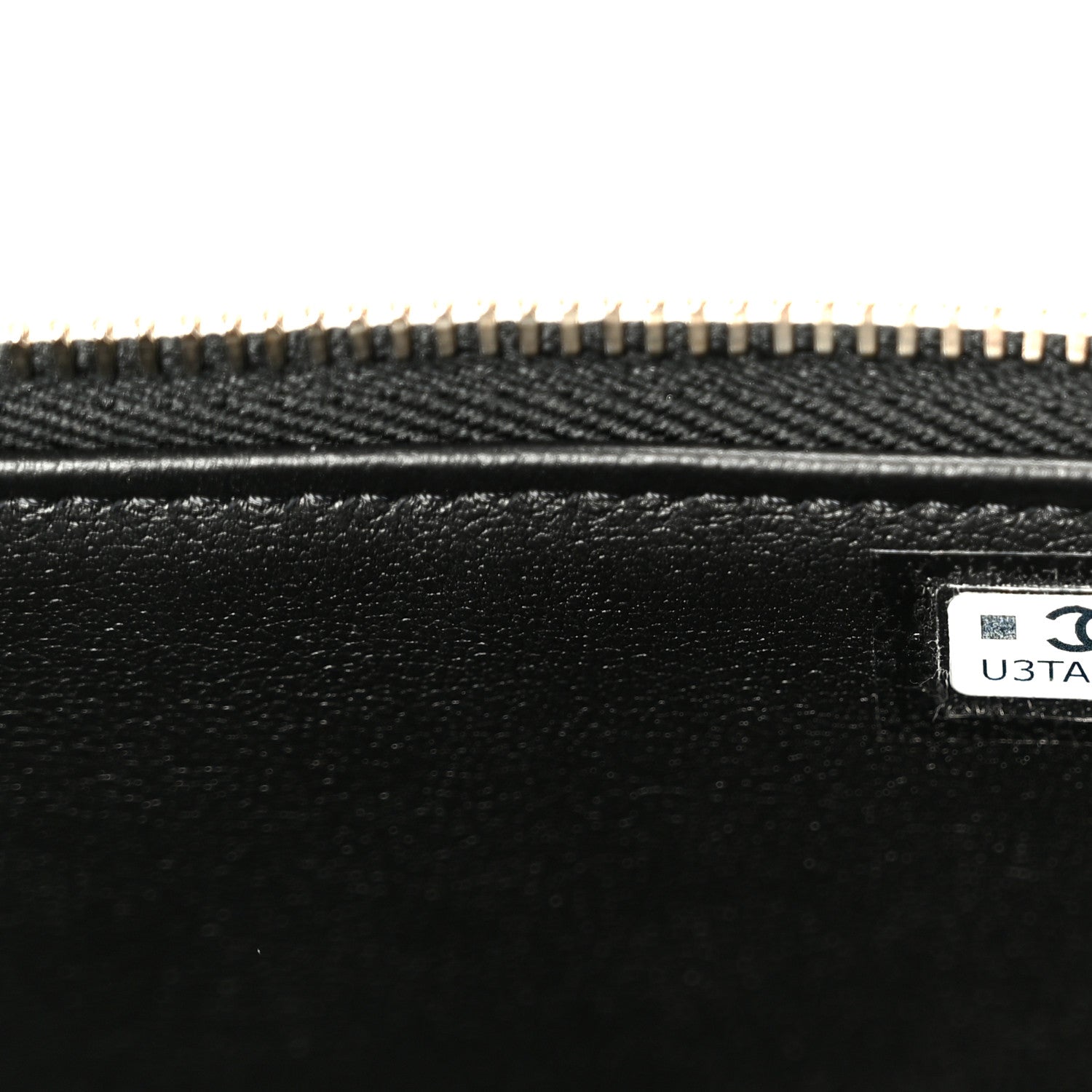Shiny Lambskin Quilted CC Links Small Vanity Case With Chain Black