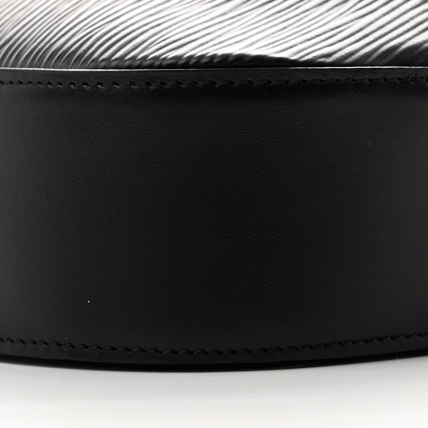 Epi Reverie Black
