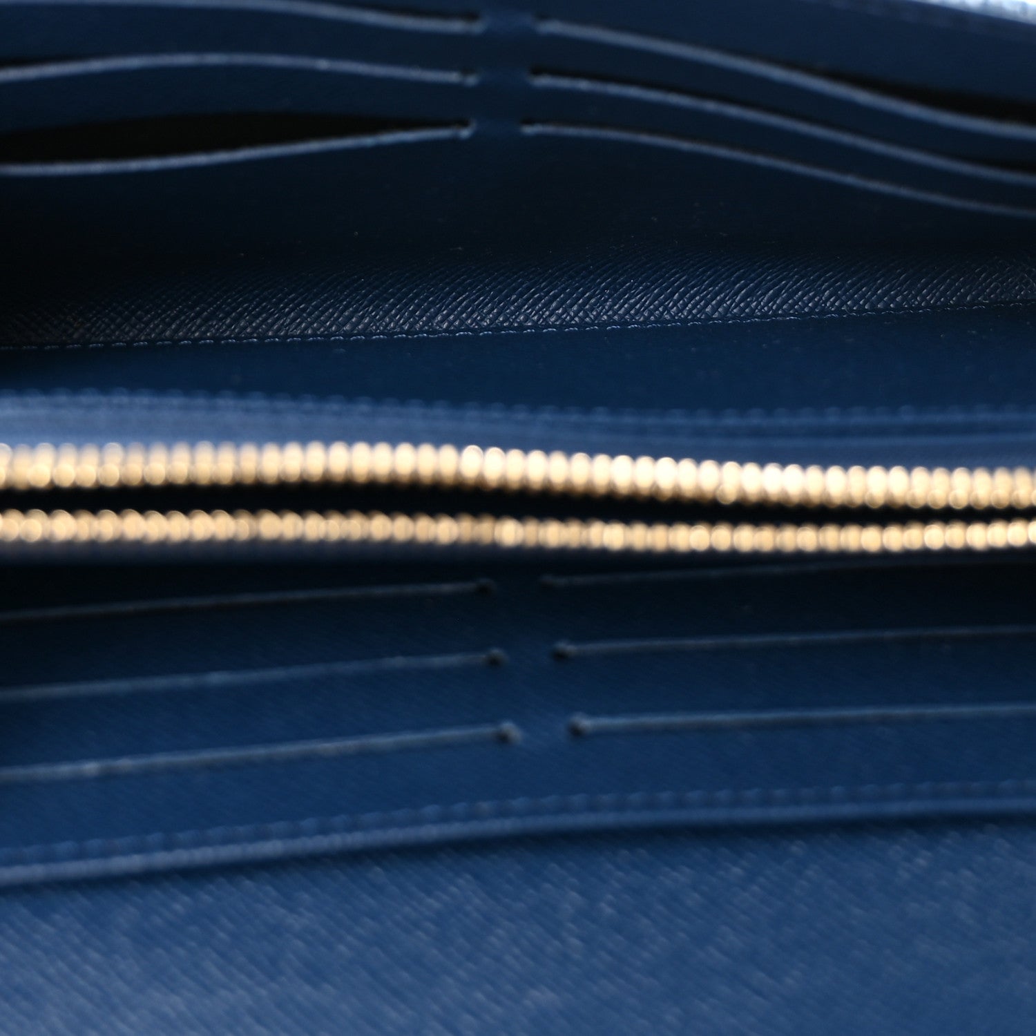 Monogram Jacquard Denim Sarah Wallet Bleu