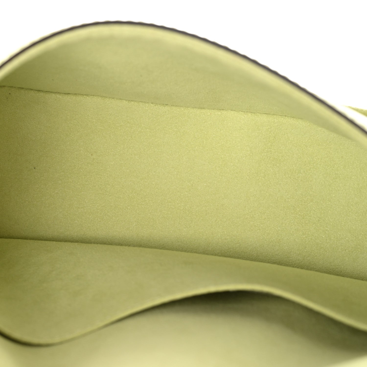 Epi Buci Crossbody Vert Noto