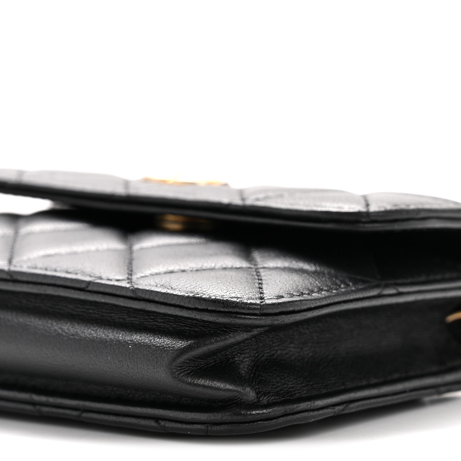 Lambskin Quilted Pearl Crush Flap With Chain Black