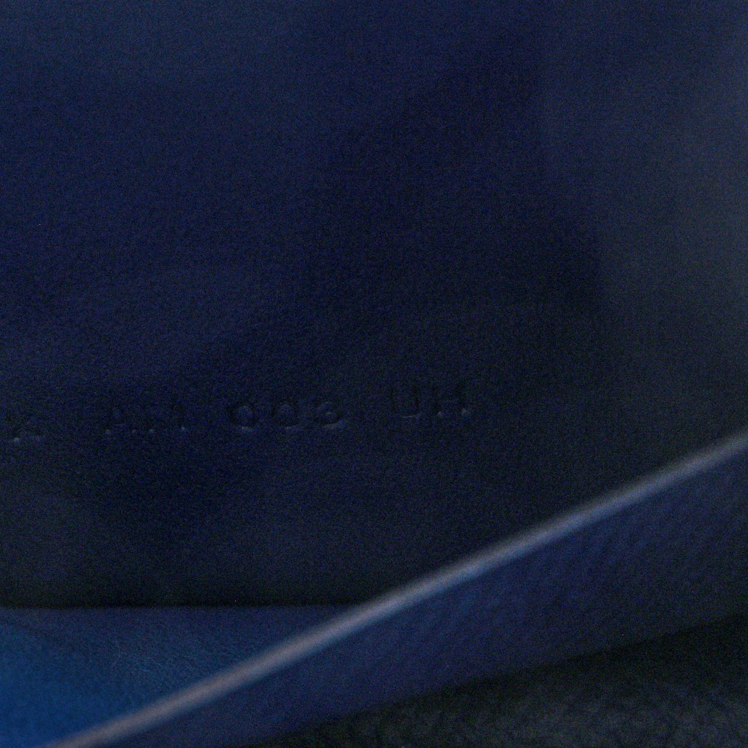 Epsom Constance Slim Wallet Bleu Tie