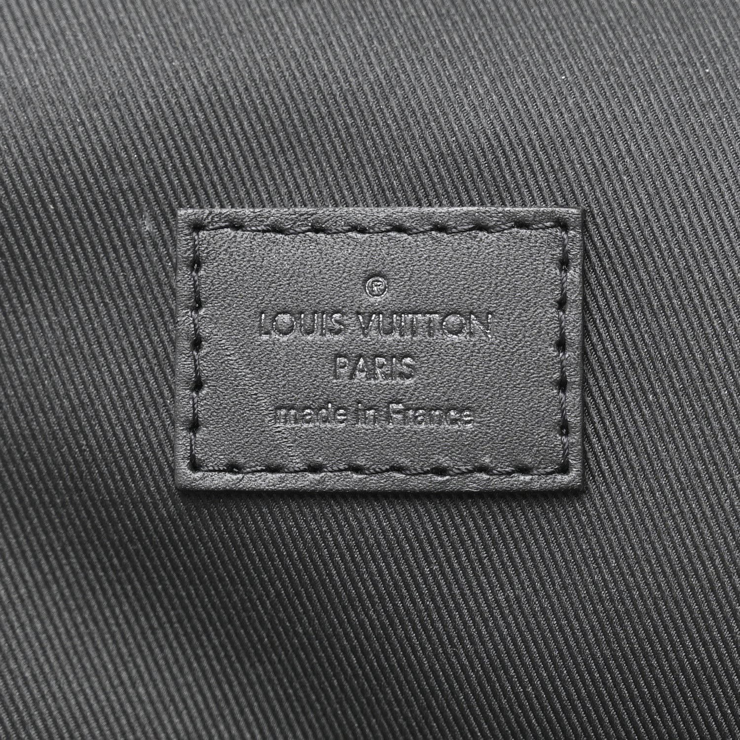 Damier Infini Avenue Sling Bag Onyx