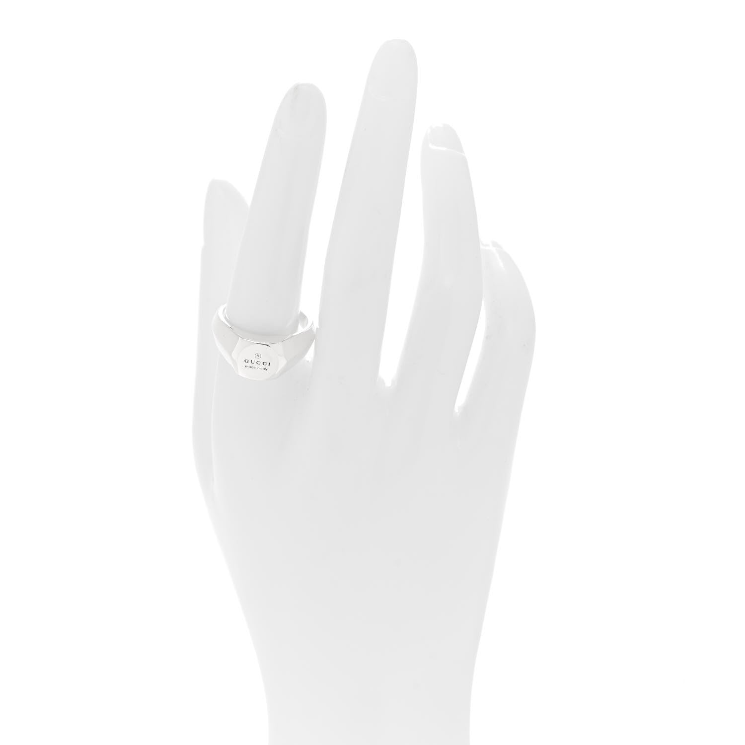 Sterling Silver 10mm Trademark Ring 58 8.25