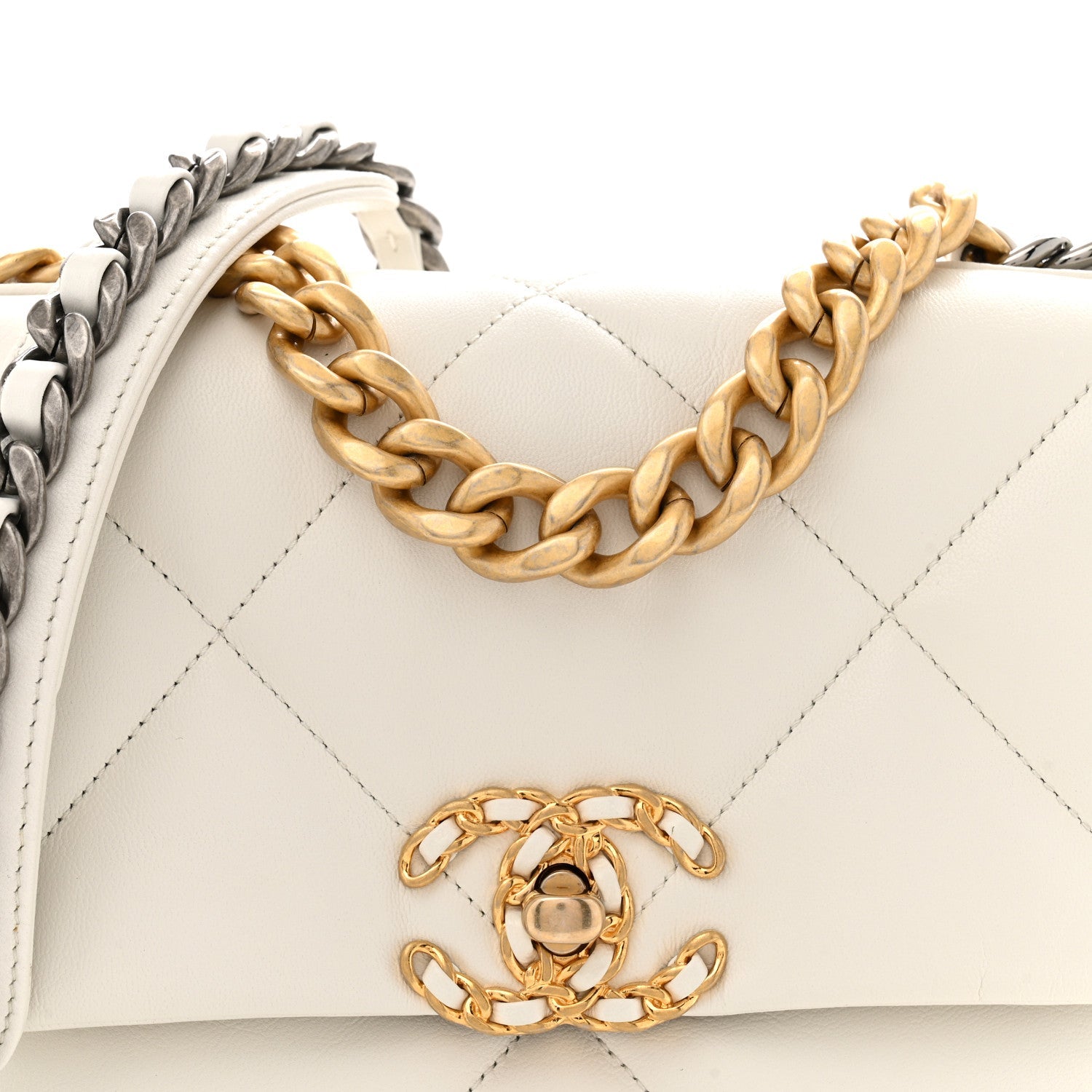Goatskin Quilted Medium Chanel 19 Flap White