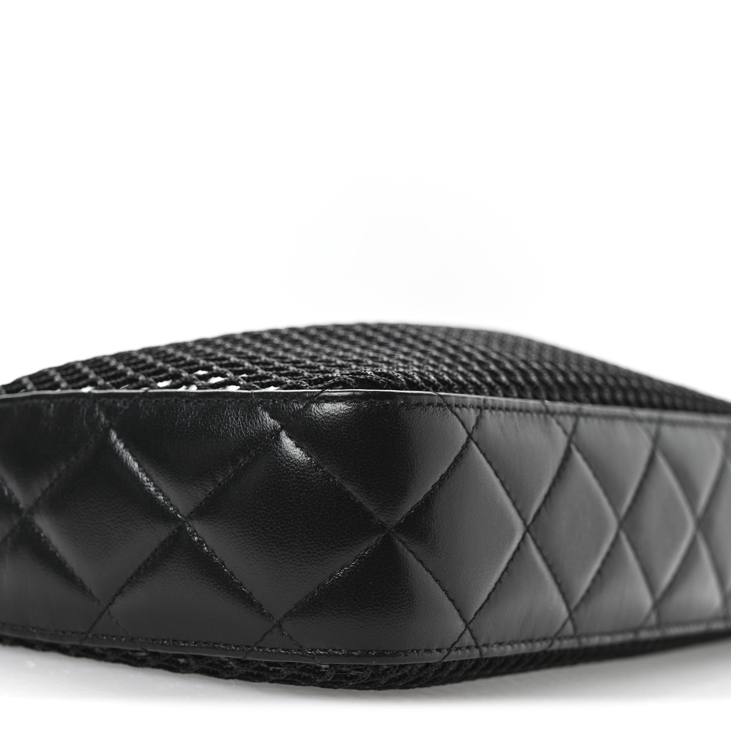 Mesh Shiny Lambskin Clutch With Chain  Black