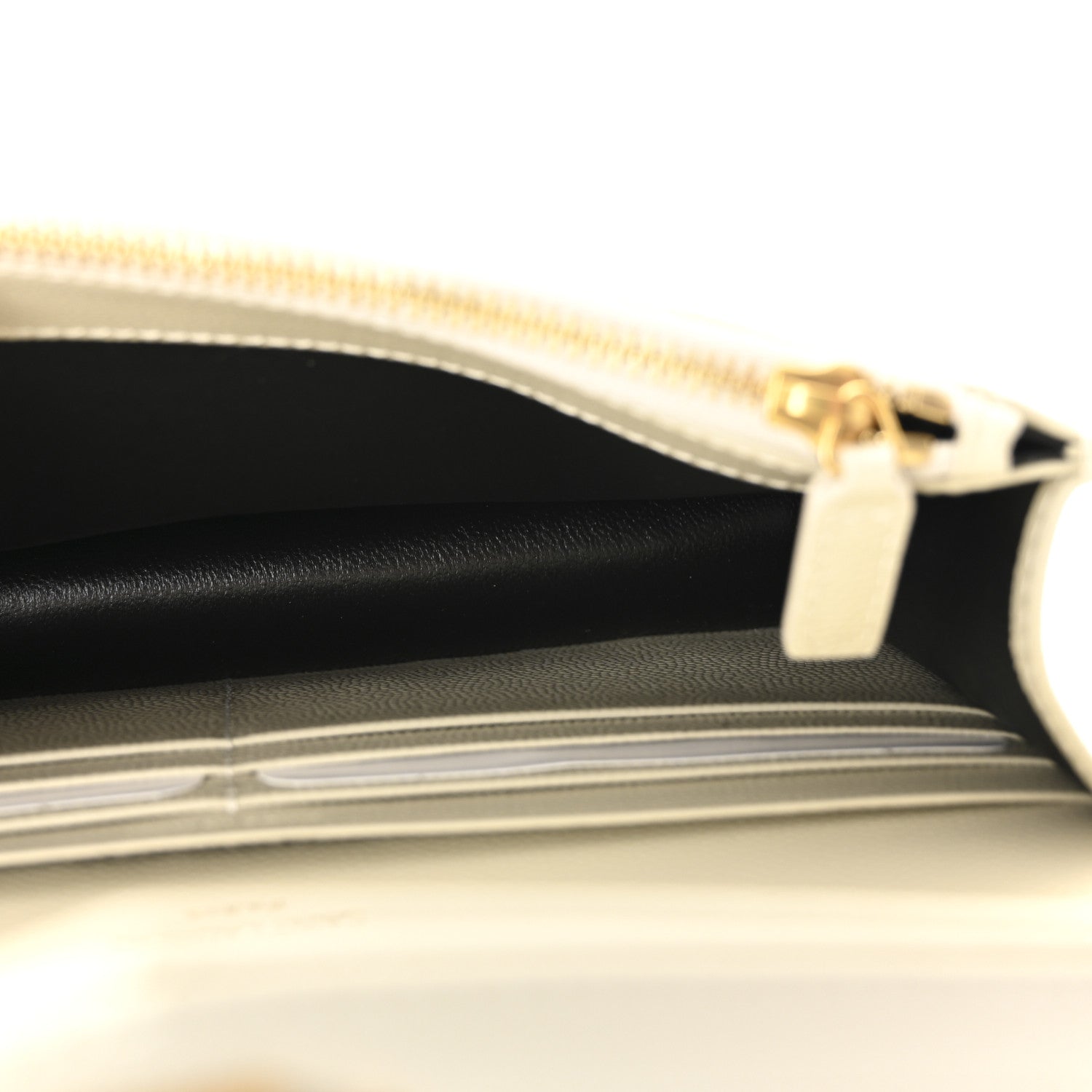 Grain De Poudre Matelasse Chevron Monogram Envelope Chain Wallet Crema Soft
