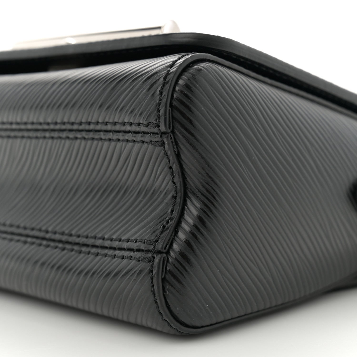 Epi Twist Lock Shoulder Bag XL Black