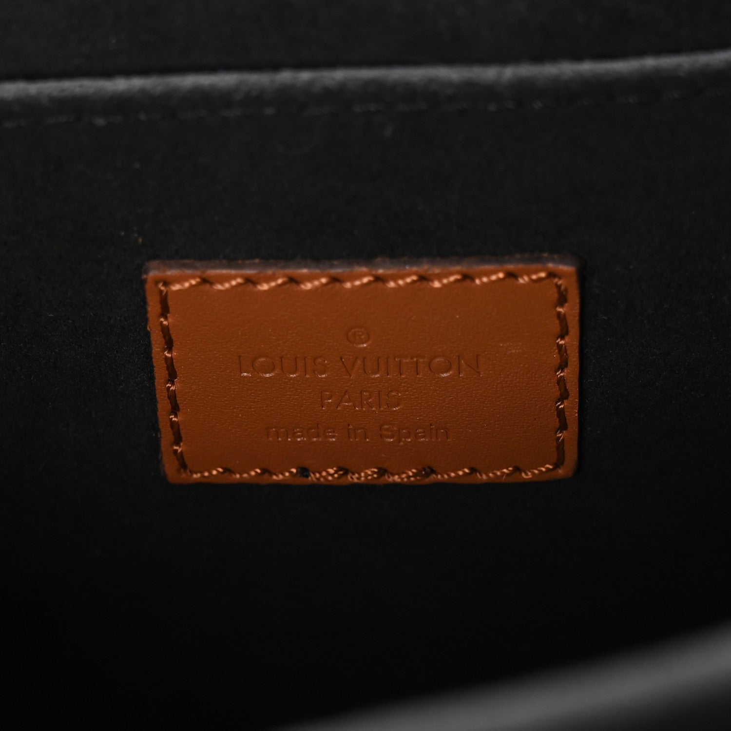 Reverse Monogram Dauphine MM