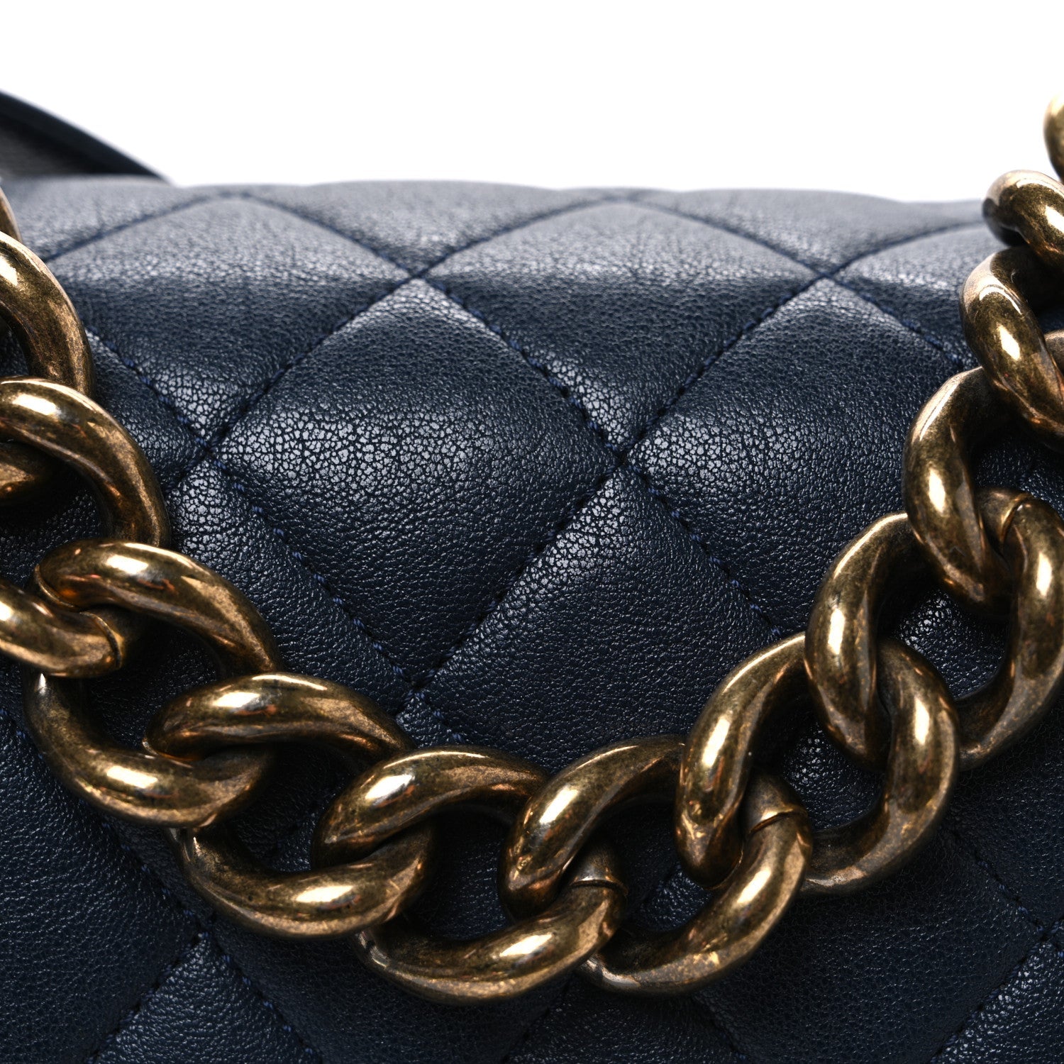 Shiny Sheepskin Quilted Large Trapezio Flap Navy