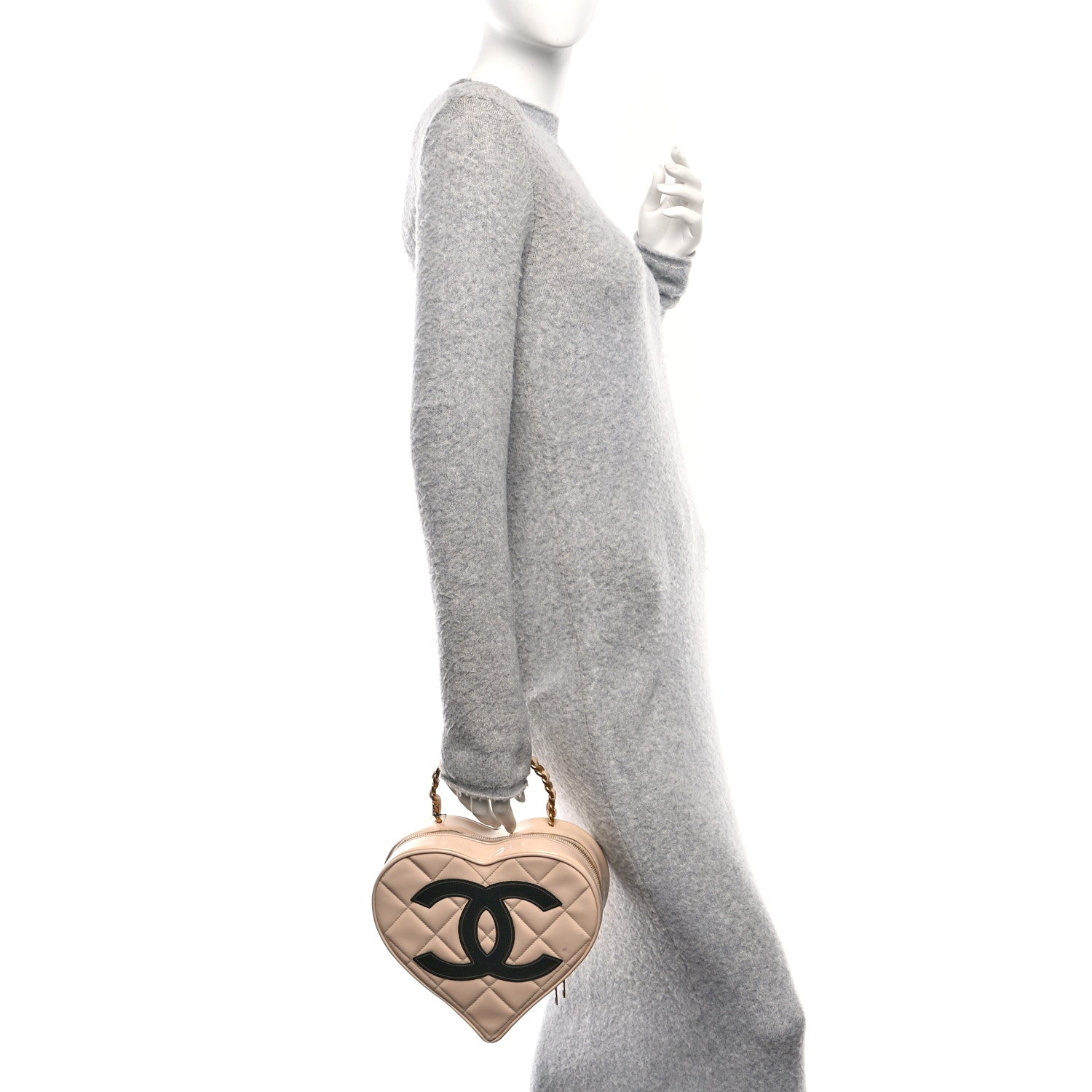 Patent CC Heart Vanity Case Beige
