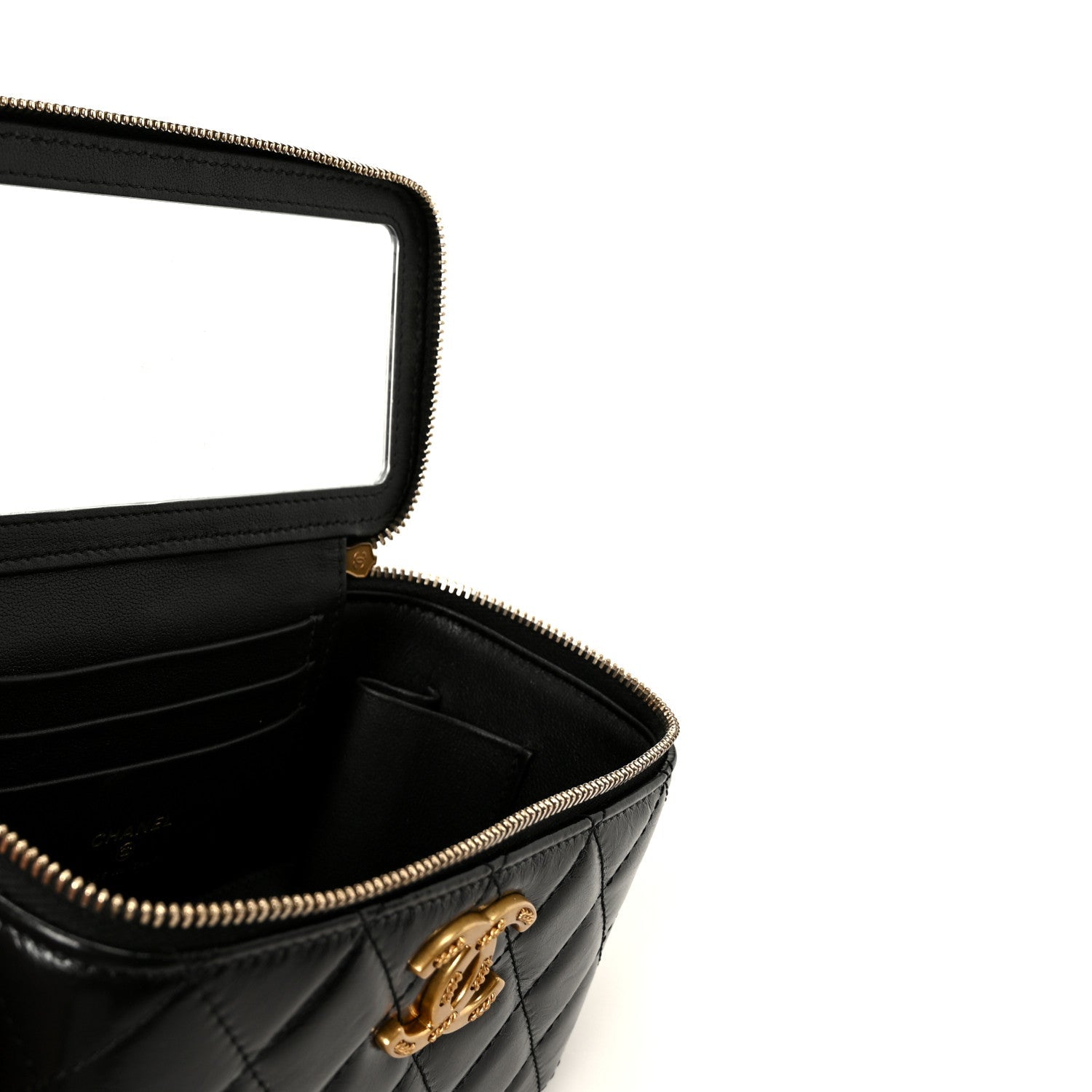 Shiny Lambskin Quilted CC Links Small Vanity Case With Chain Black