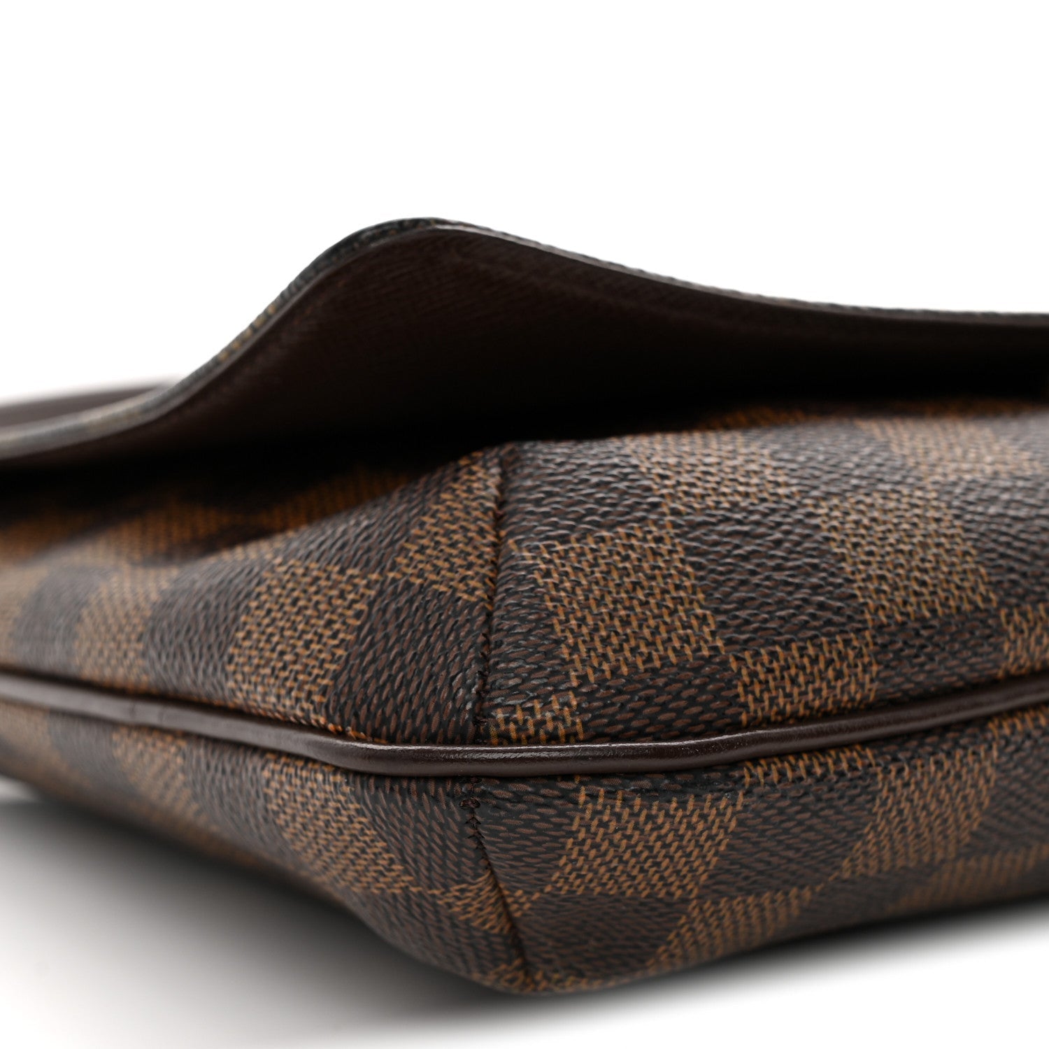 Damier Ebene Musette Tango