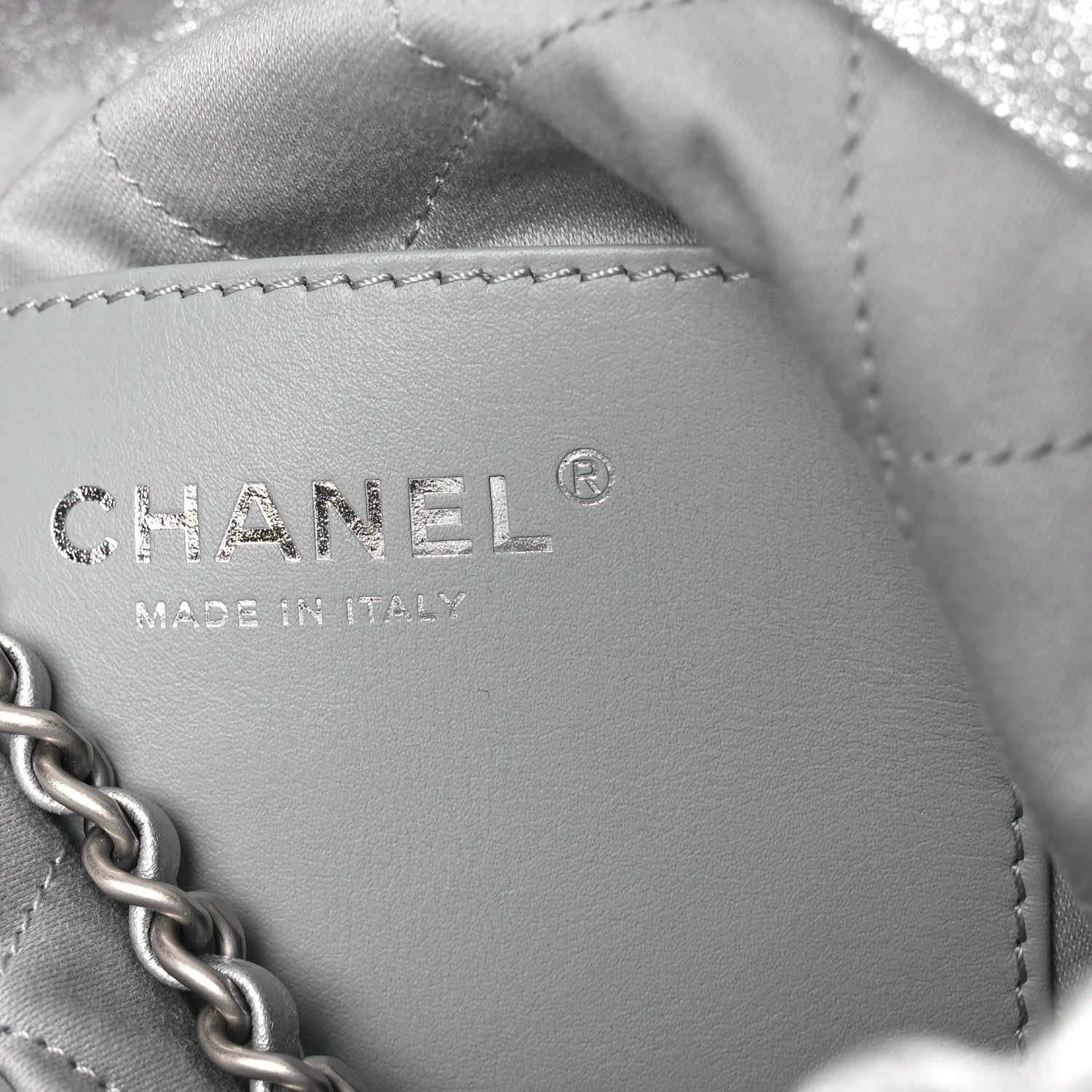 Metallic Lambskin Quilted Mini Chanel 22 Silvery