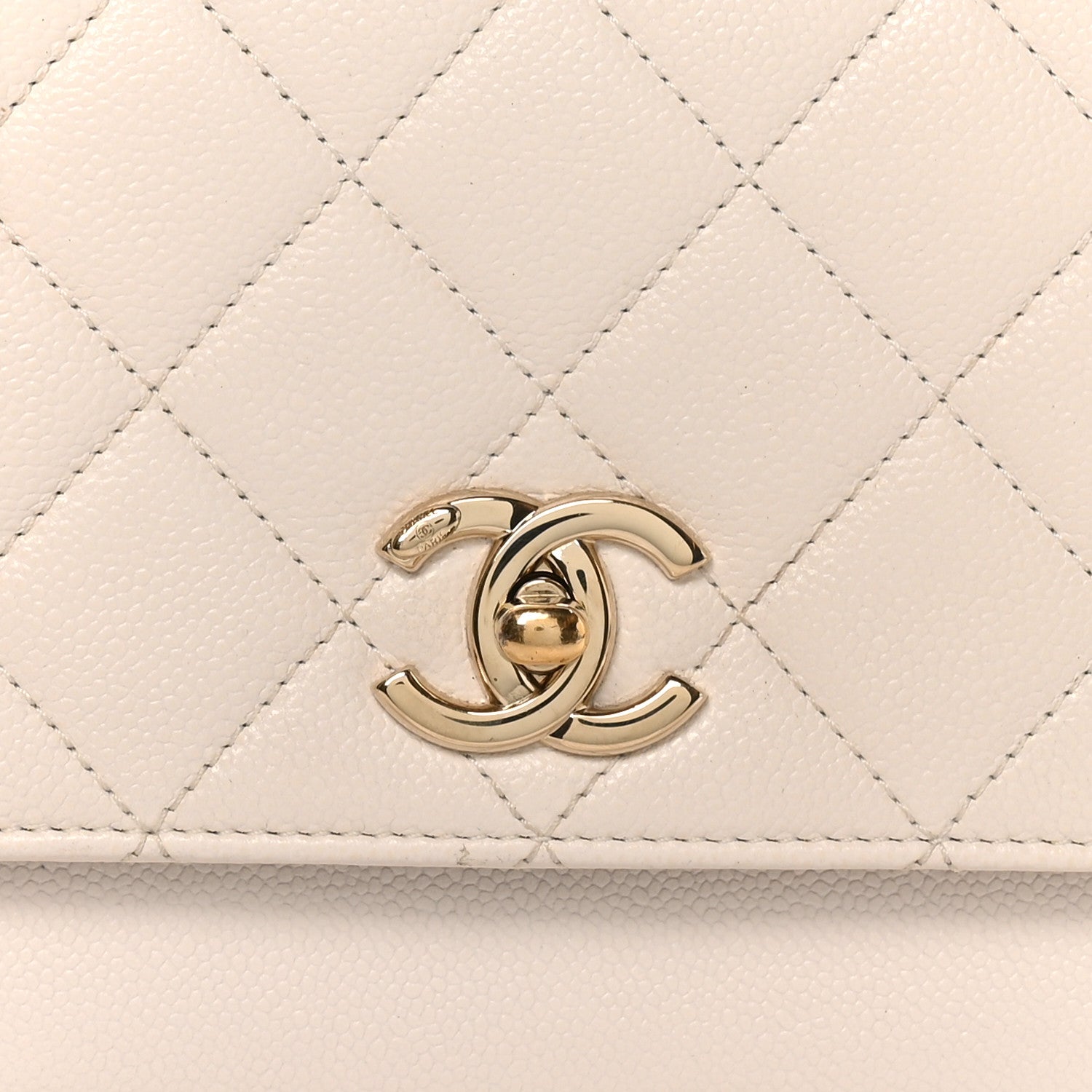 Caviar Quilted Medium Business Affinity Flap White