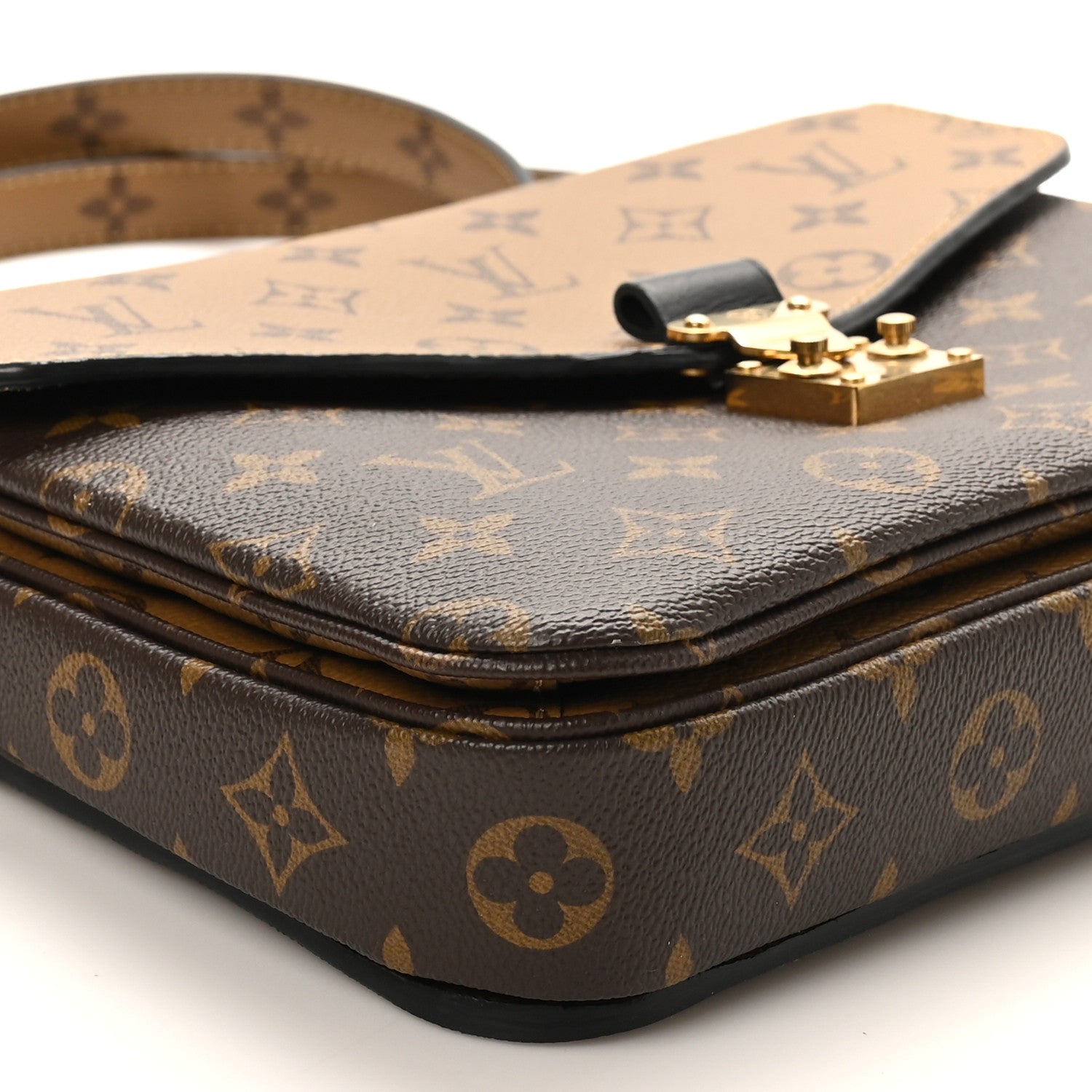 Reverse Monogram Pochette Metis