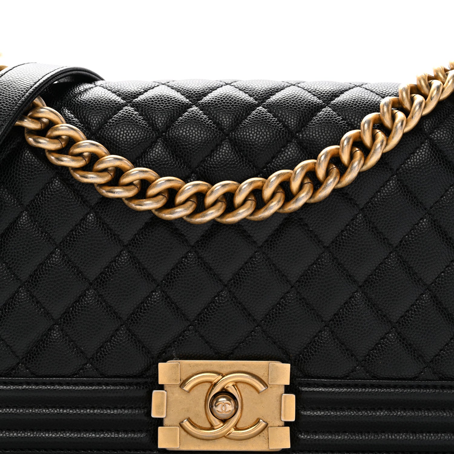 Caviar Quilted Medium Boy Flap Black