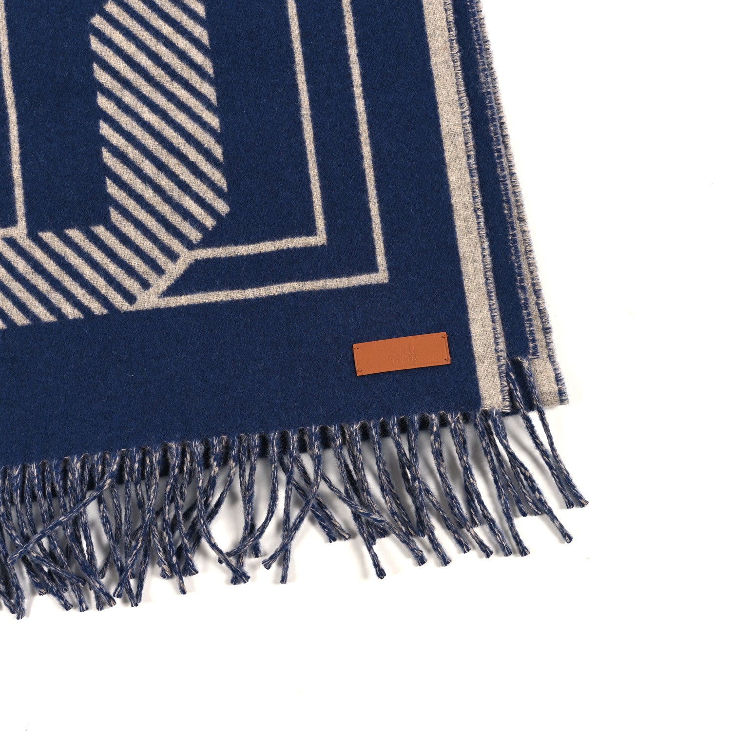 Cashmere Casaque Lettres Au Carre Scarf Encre Beige Chine