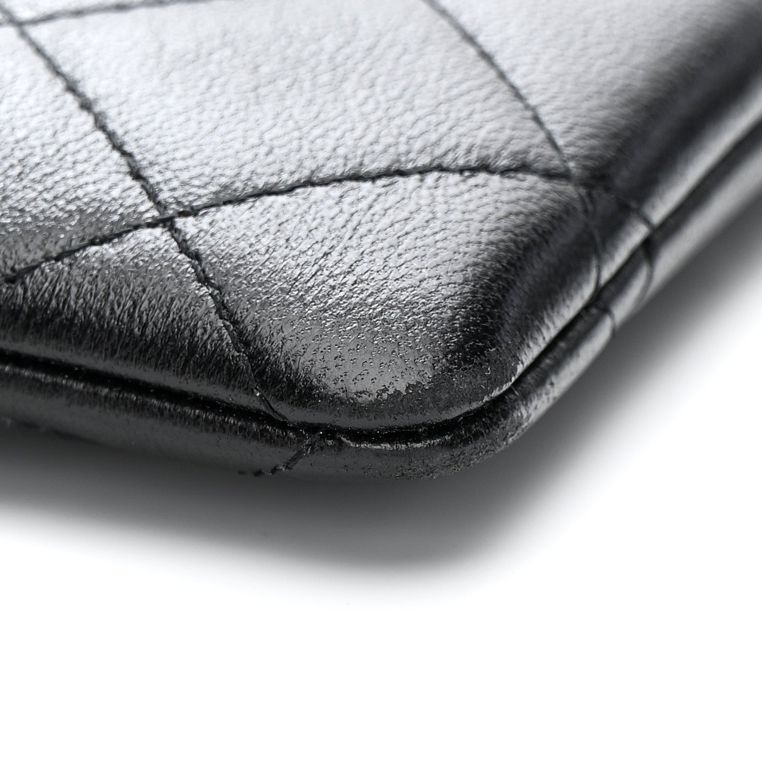 Mesh Shiny Lambskin Clutch With Chain  Black