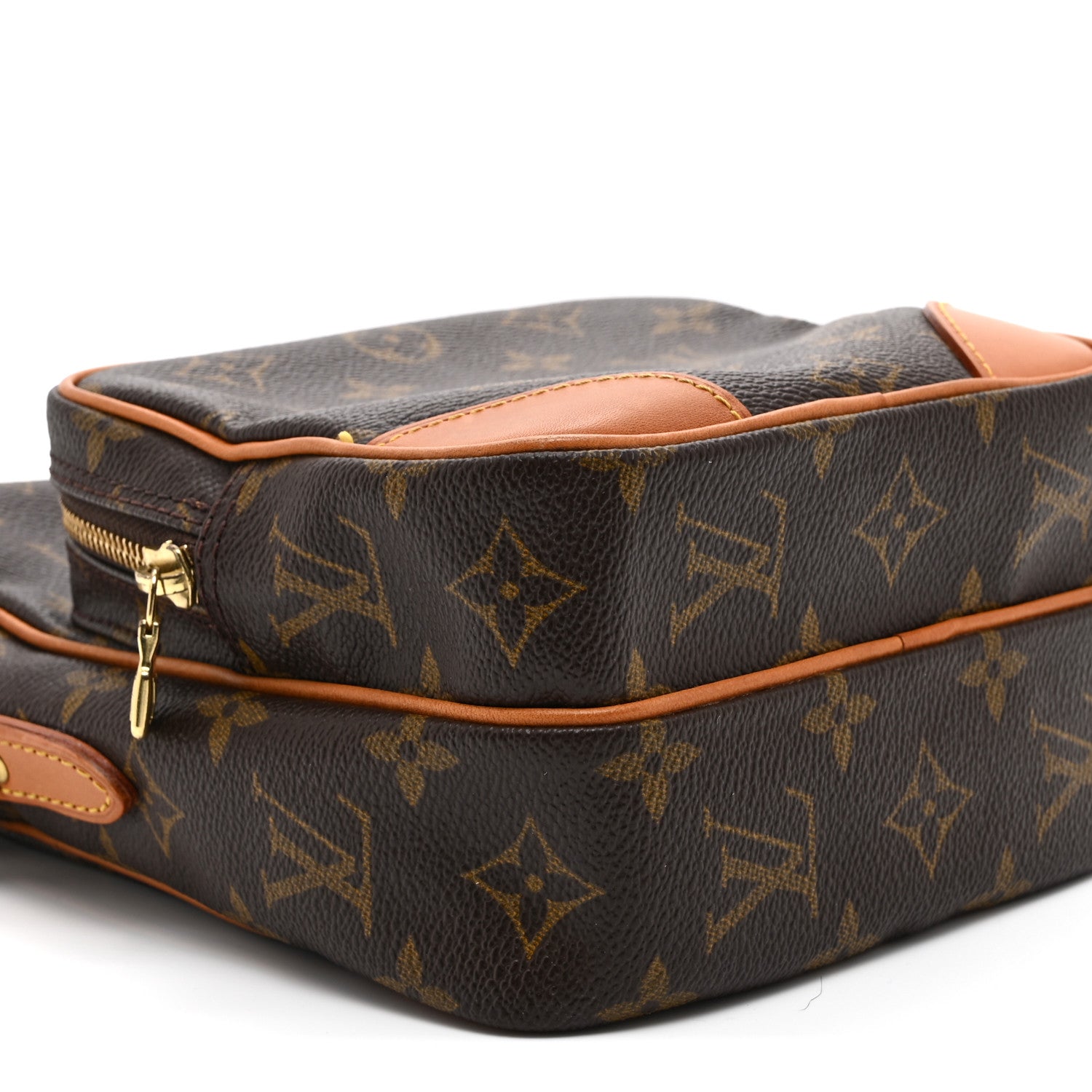Monogram Amazone
